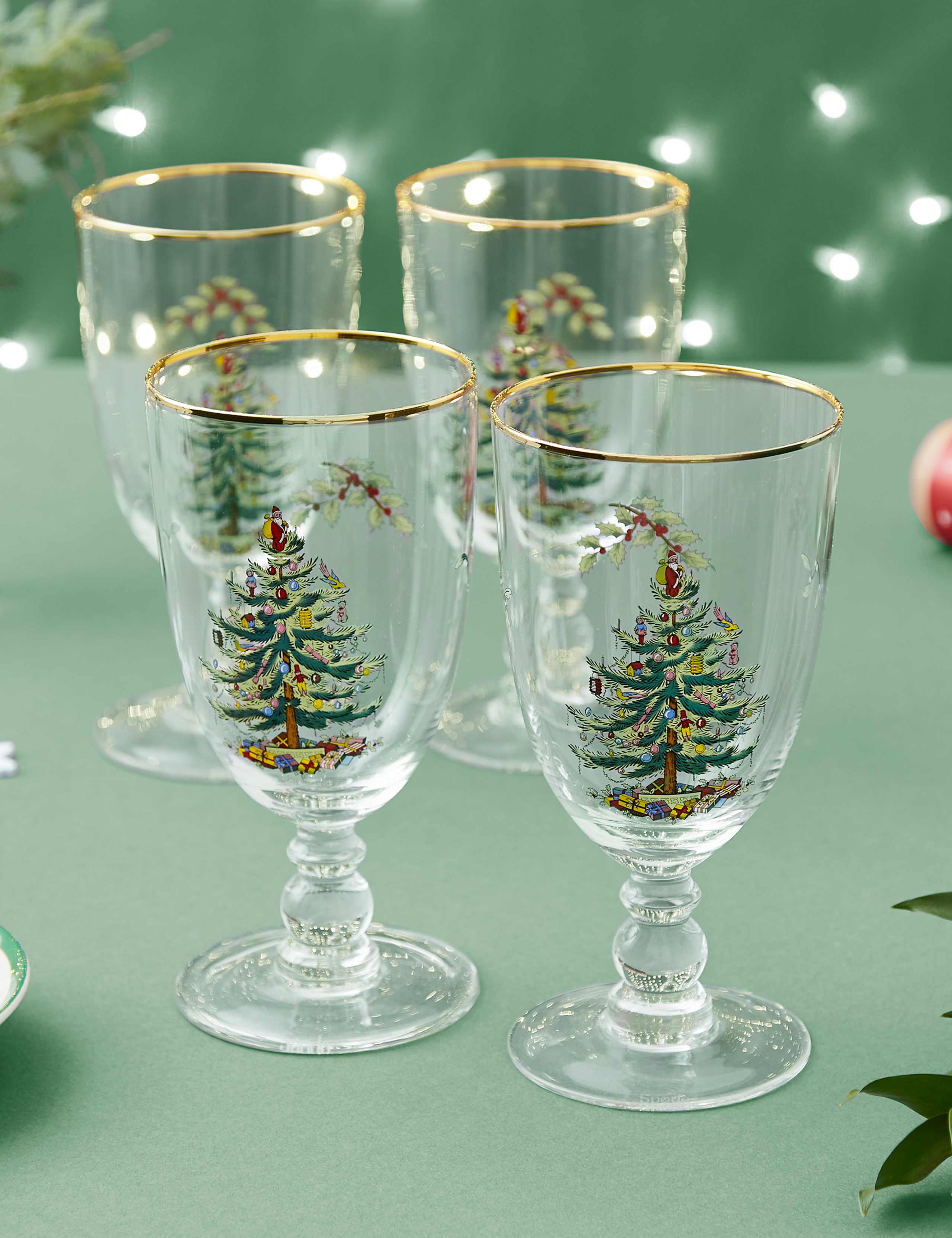 Set of 4 Christmas Tree Wine Tumblers