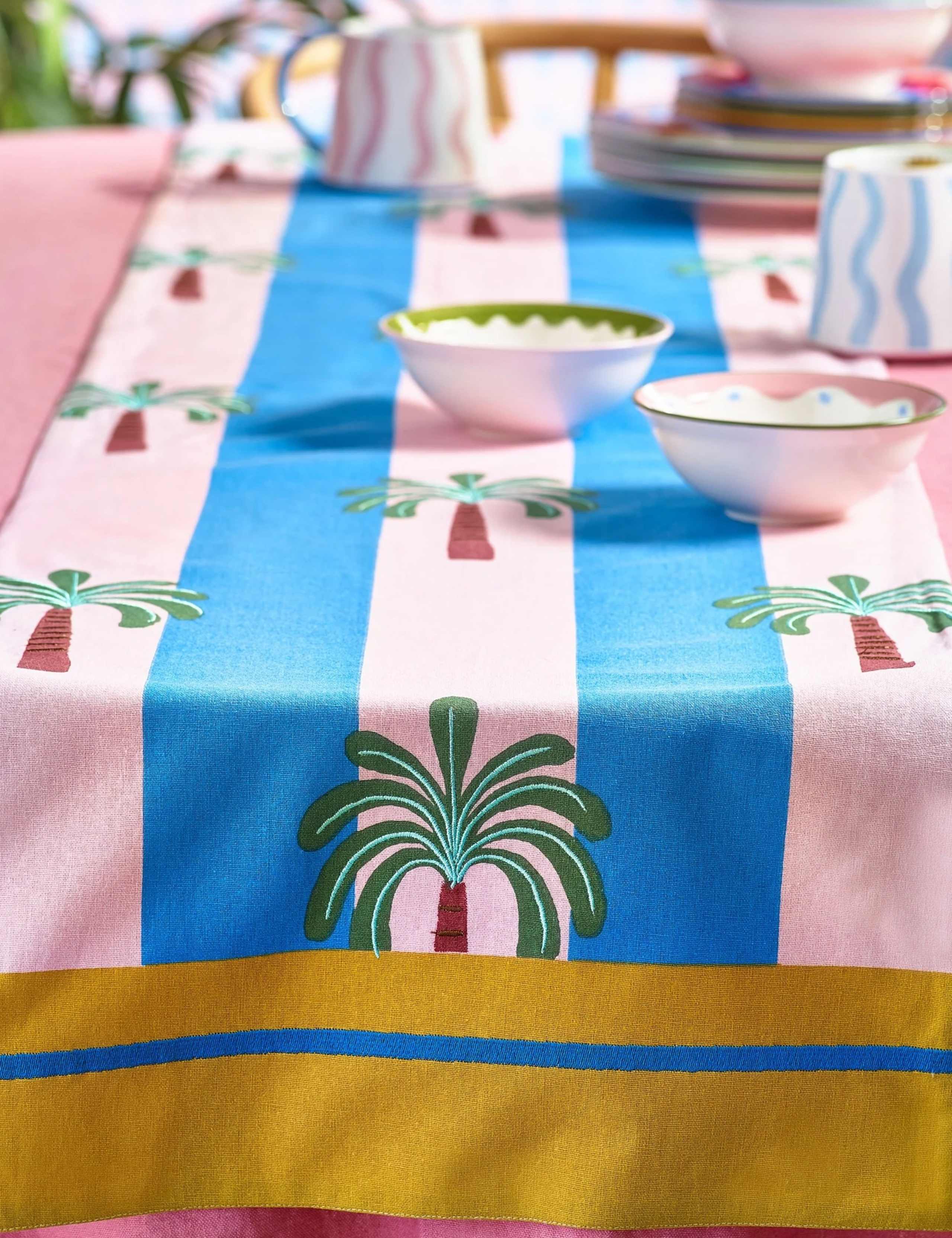 Electric Coast Palm Tree Pure Cotton Table Runner