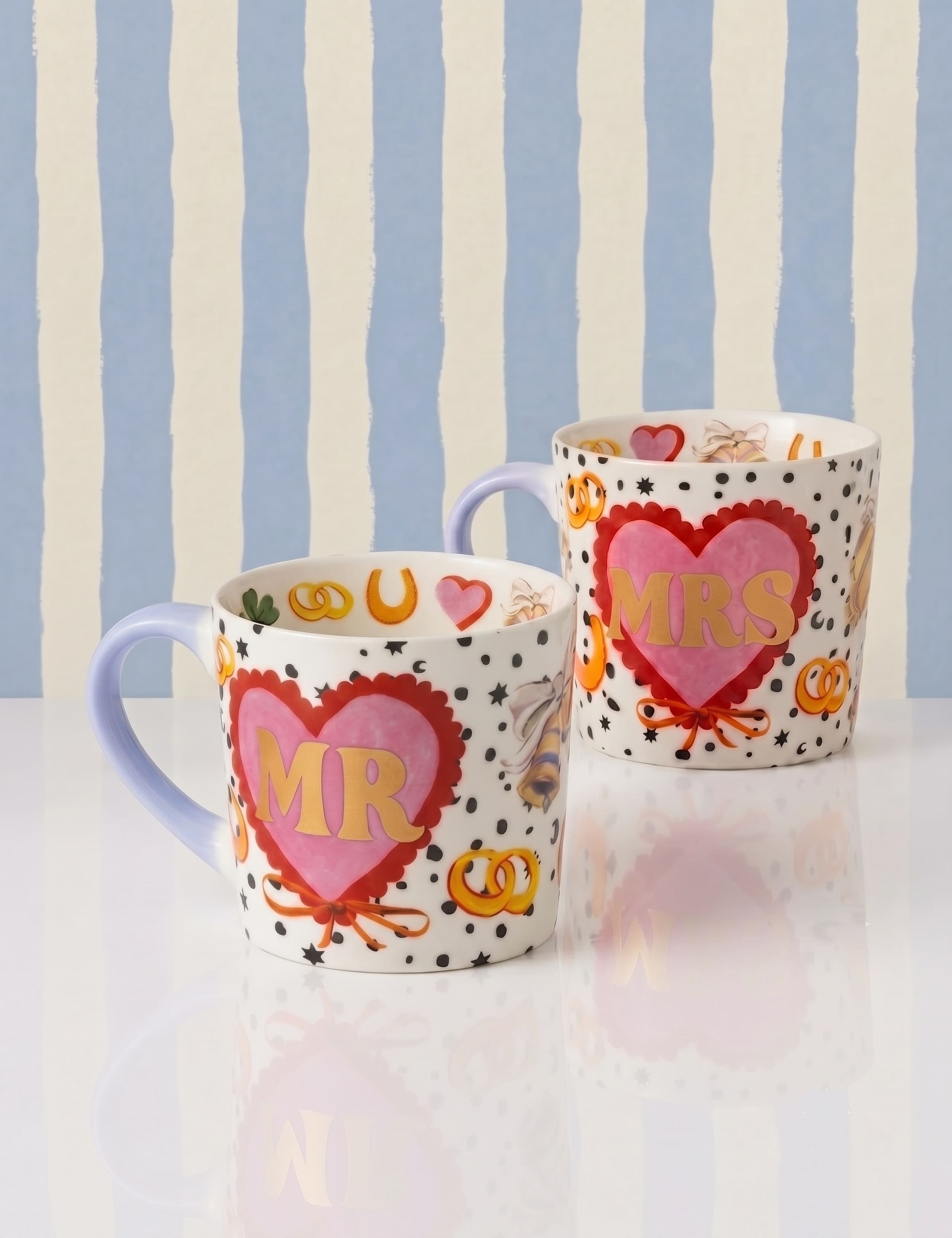 Set of 2 Mr & Mrs Heart Mugs