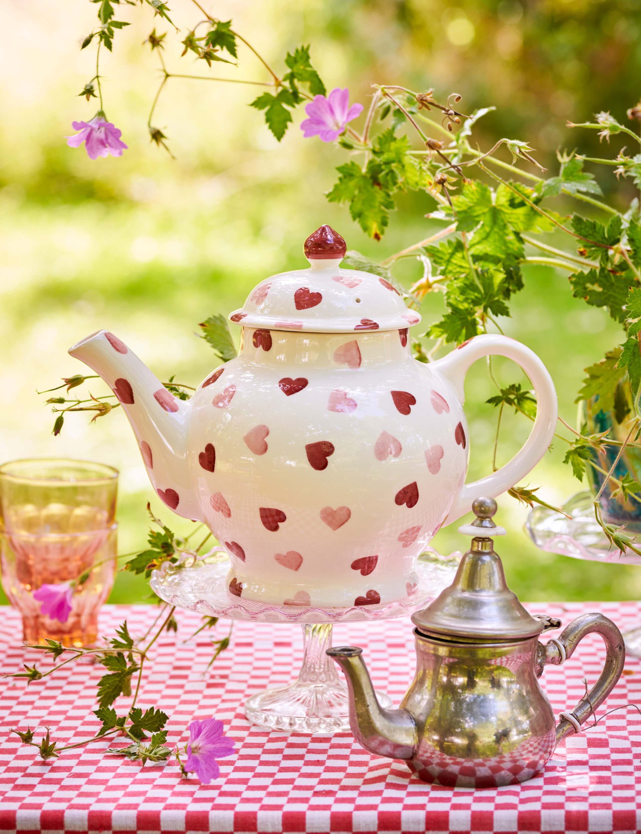 Pink Hearts Teapot
