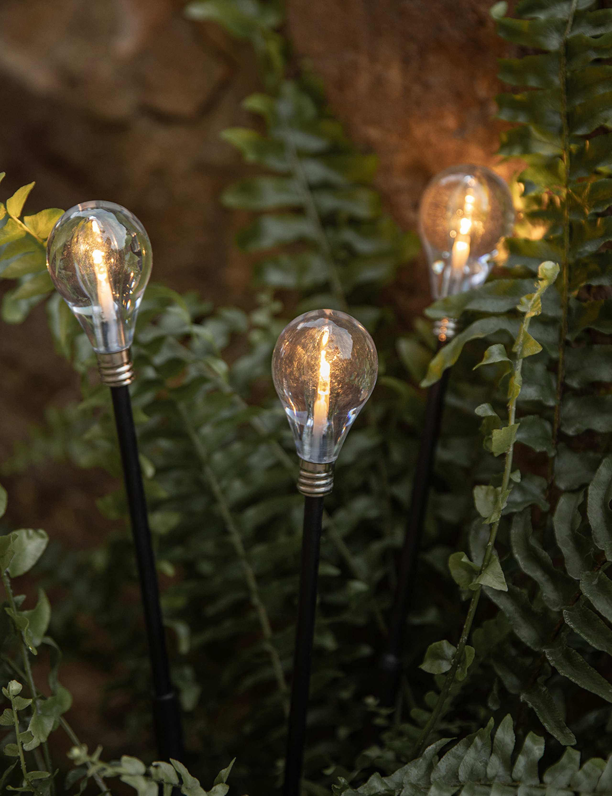 Outdoor Solar Pathfinder Lights