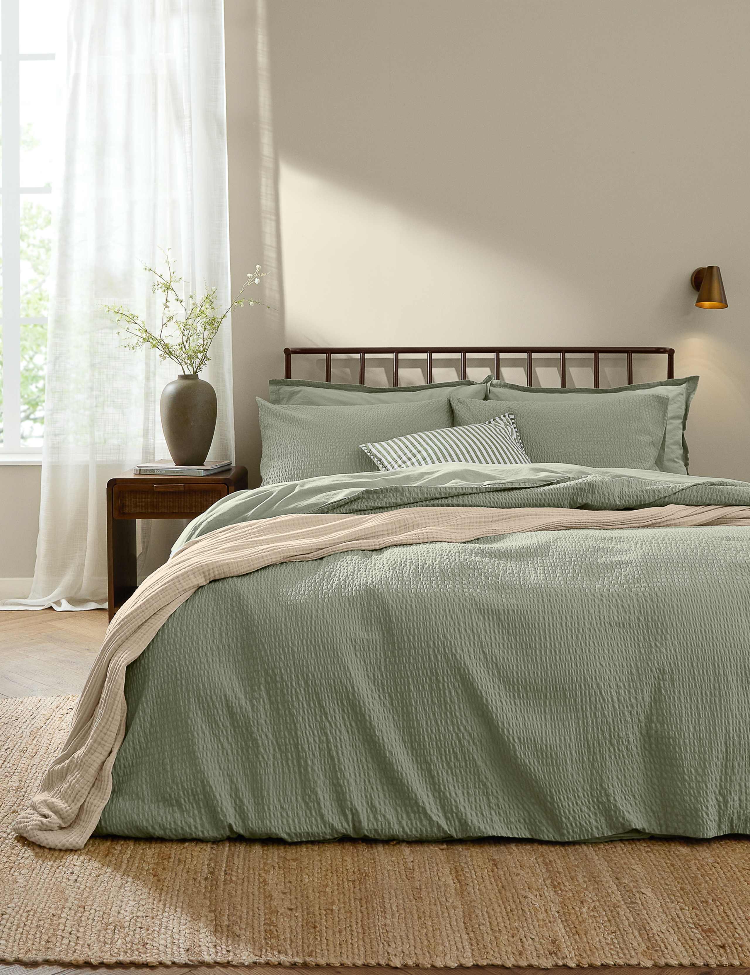 Hebden Pure Cotton Seersucker Bedding Set