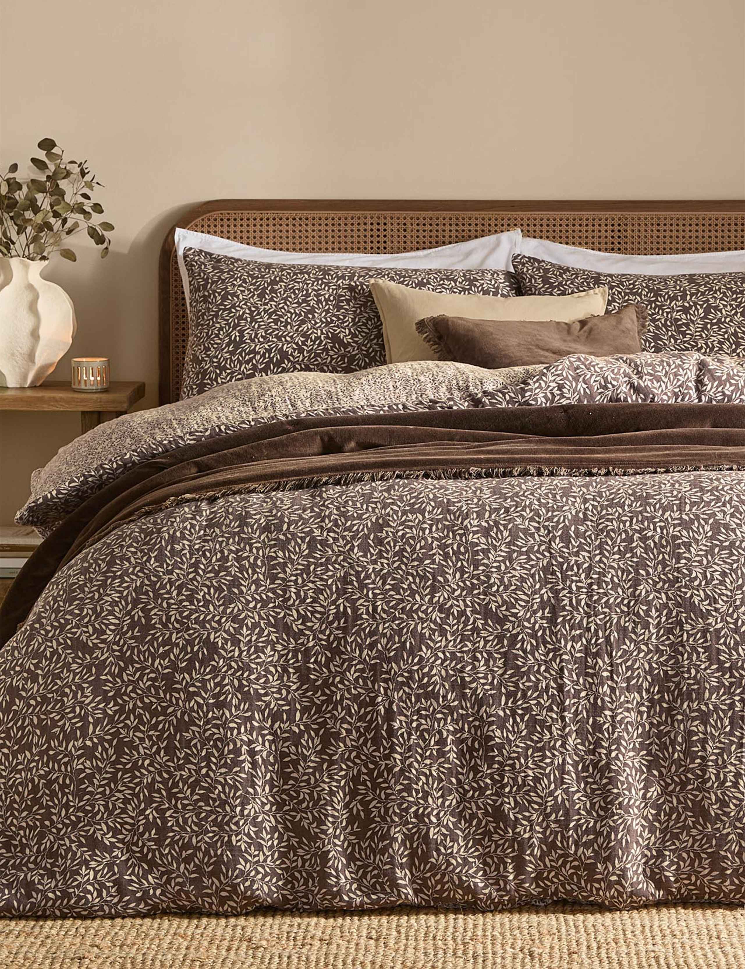 Perrie Leaf Pure Cotton Muslin Bedding Set