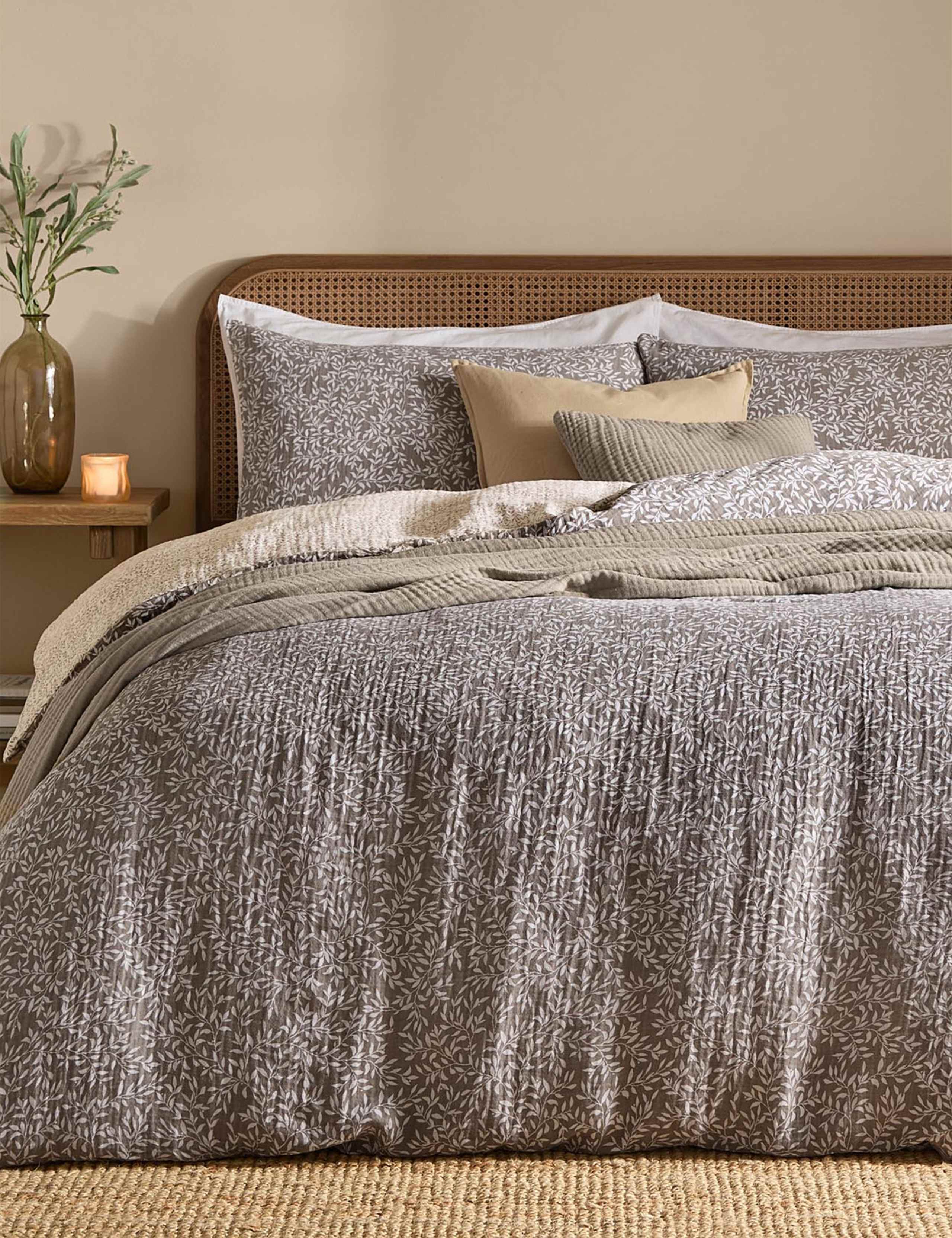 Perrie Leaf Pure Cotton Muslin Bedding Set