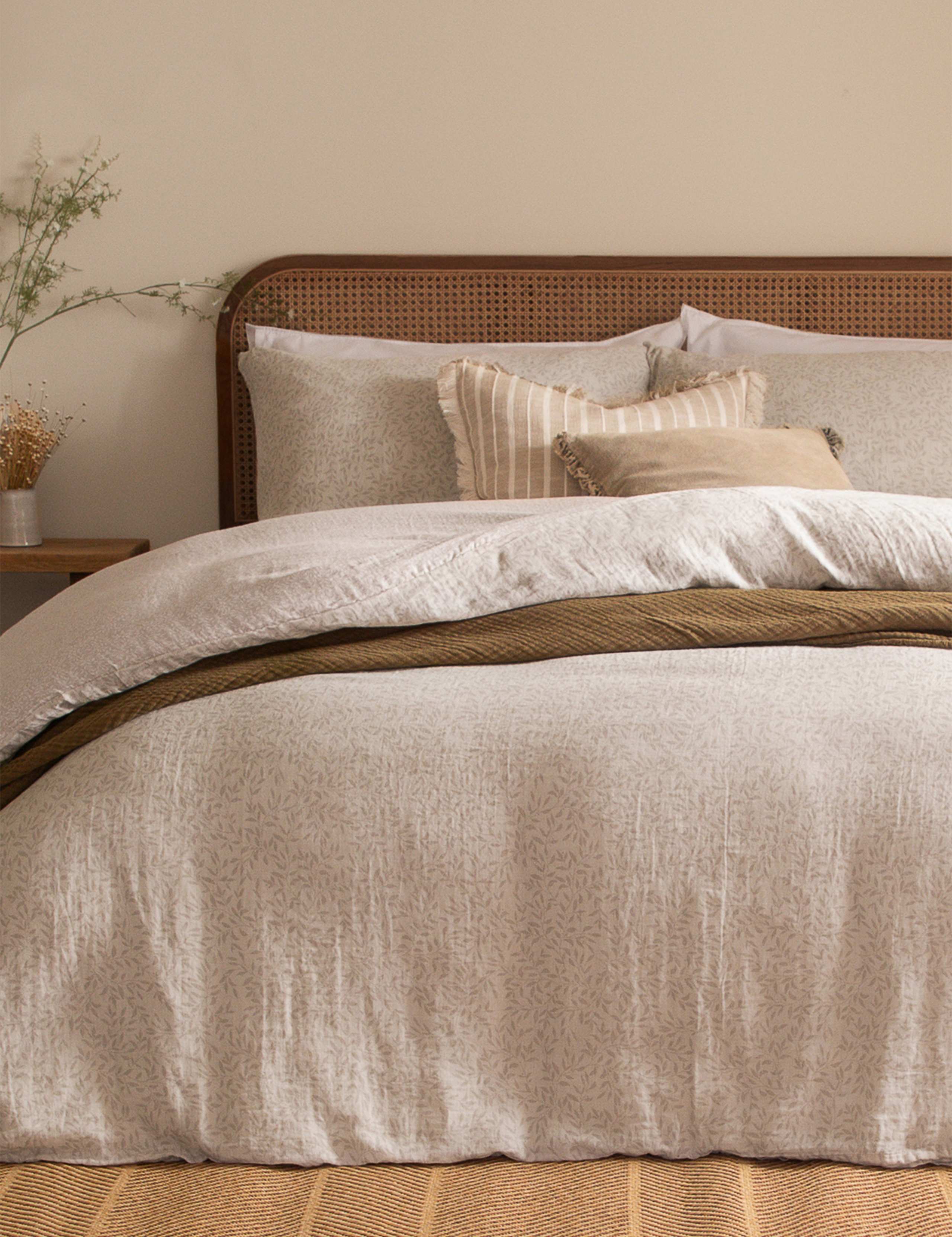 Perrie Leaf Pure Cotton Muslin Bedding Set