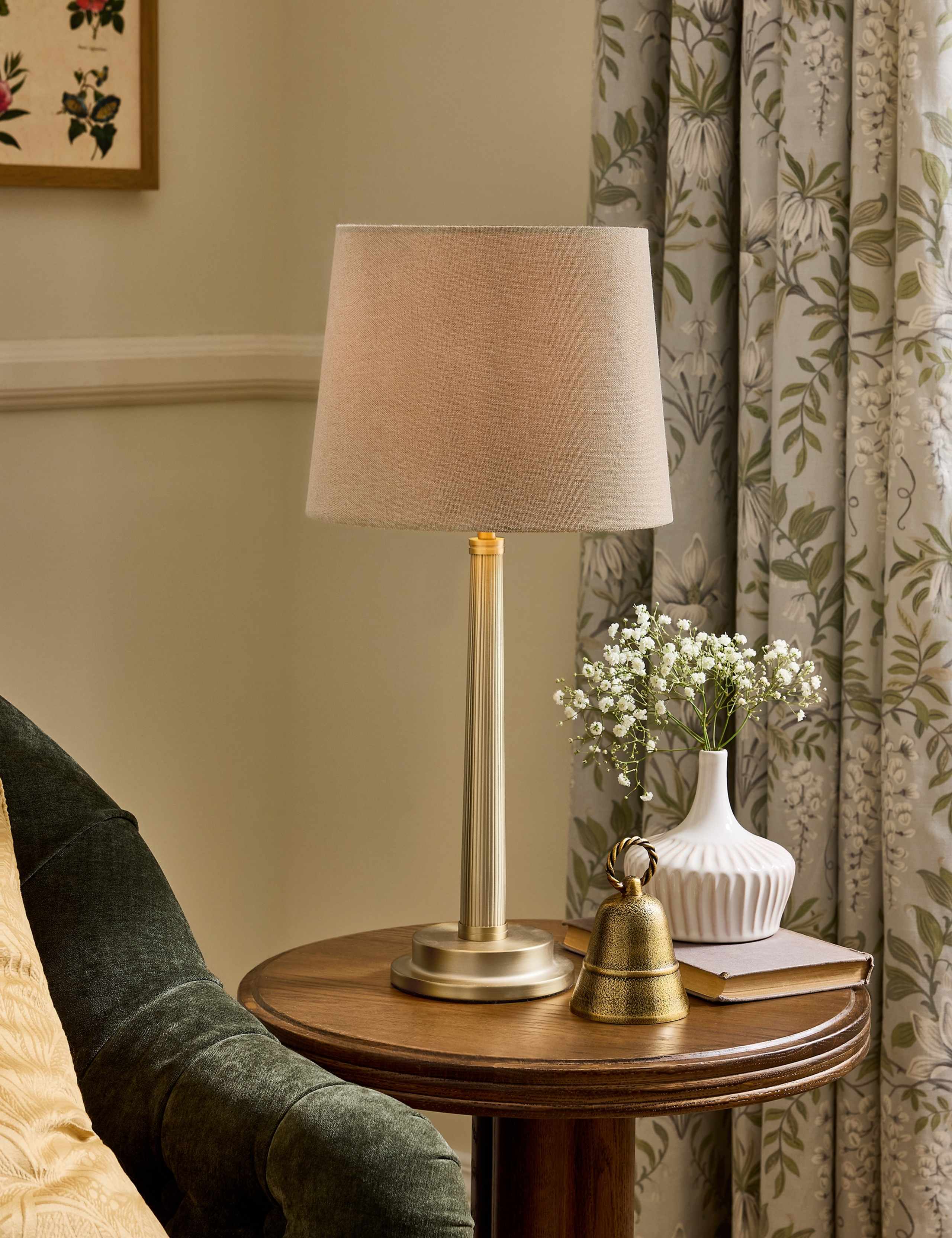 Sullivan Metal Ribbed Table Lamp