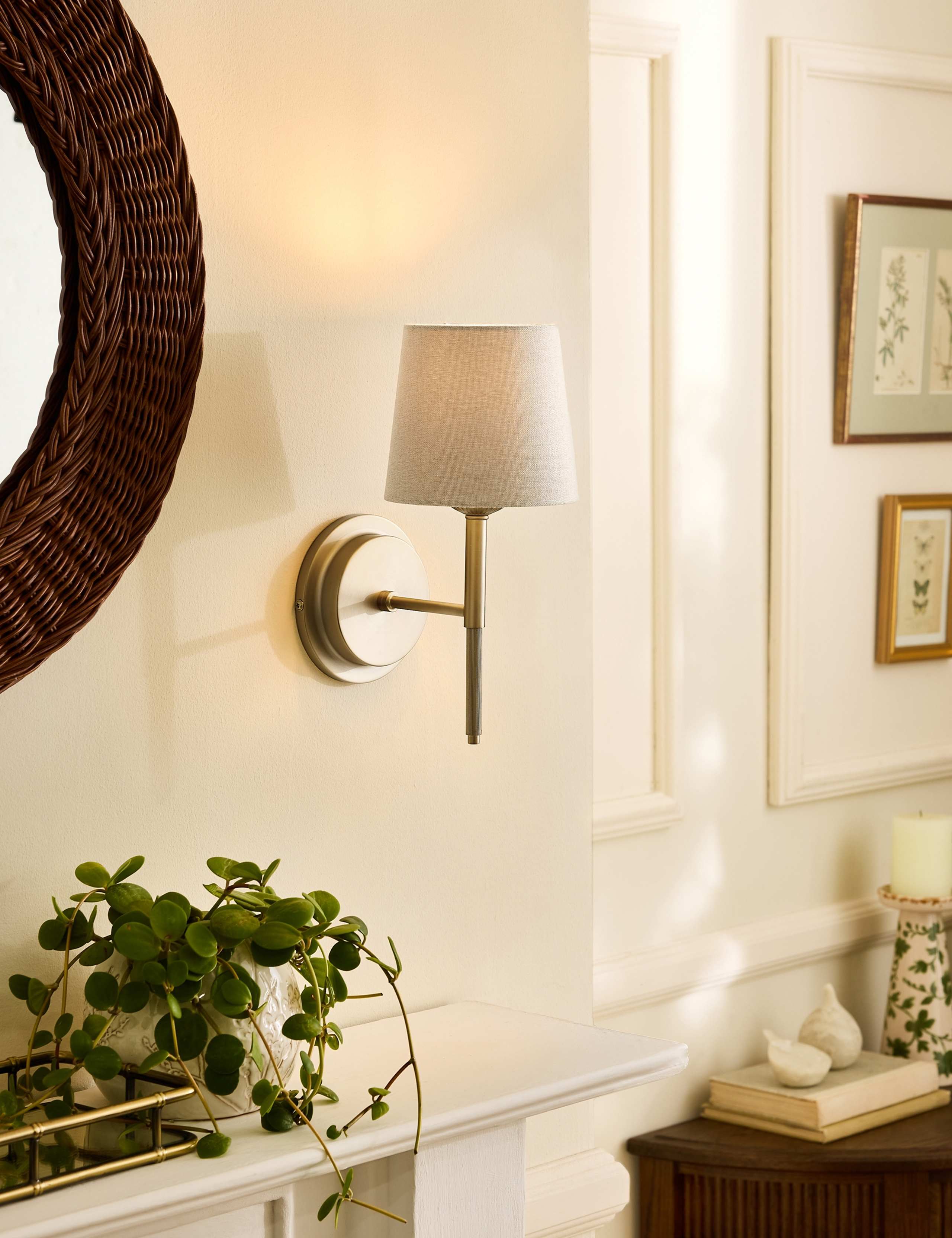 Sullivan Metal Wall Light