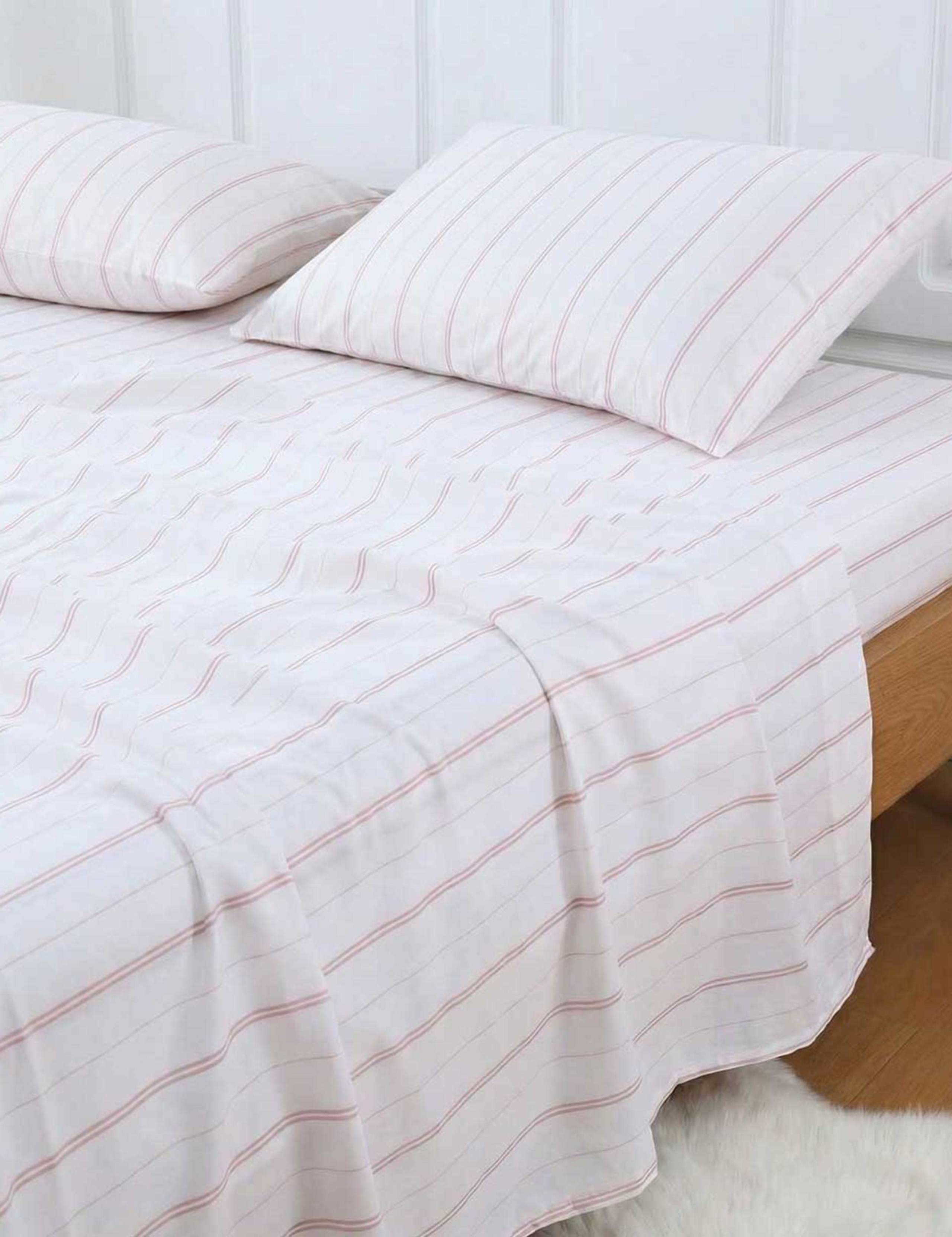 Pure Cotton 200 Thread Count Striped Fitted Sheet