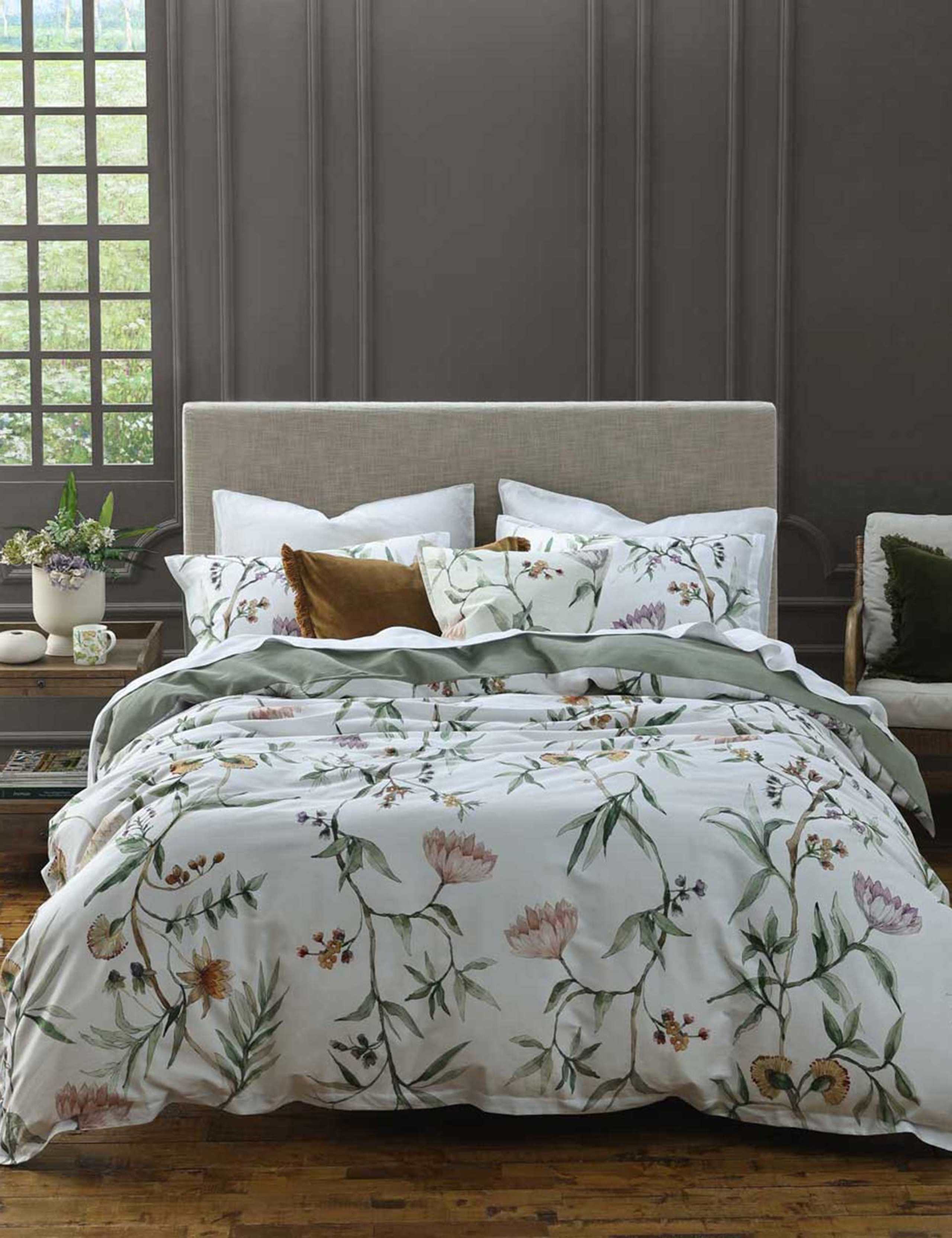Twyla Bedding Set