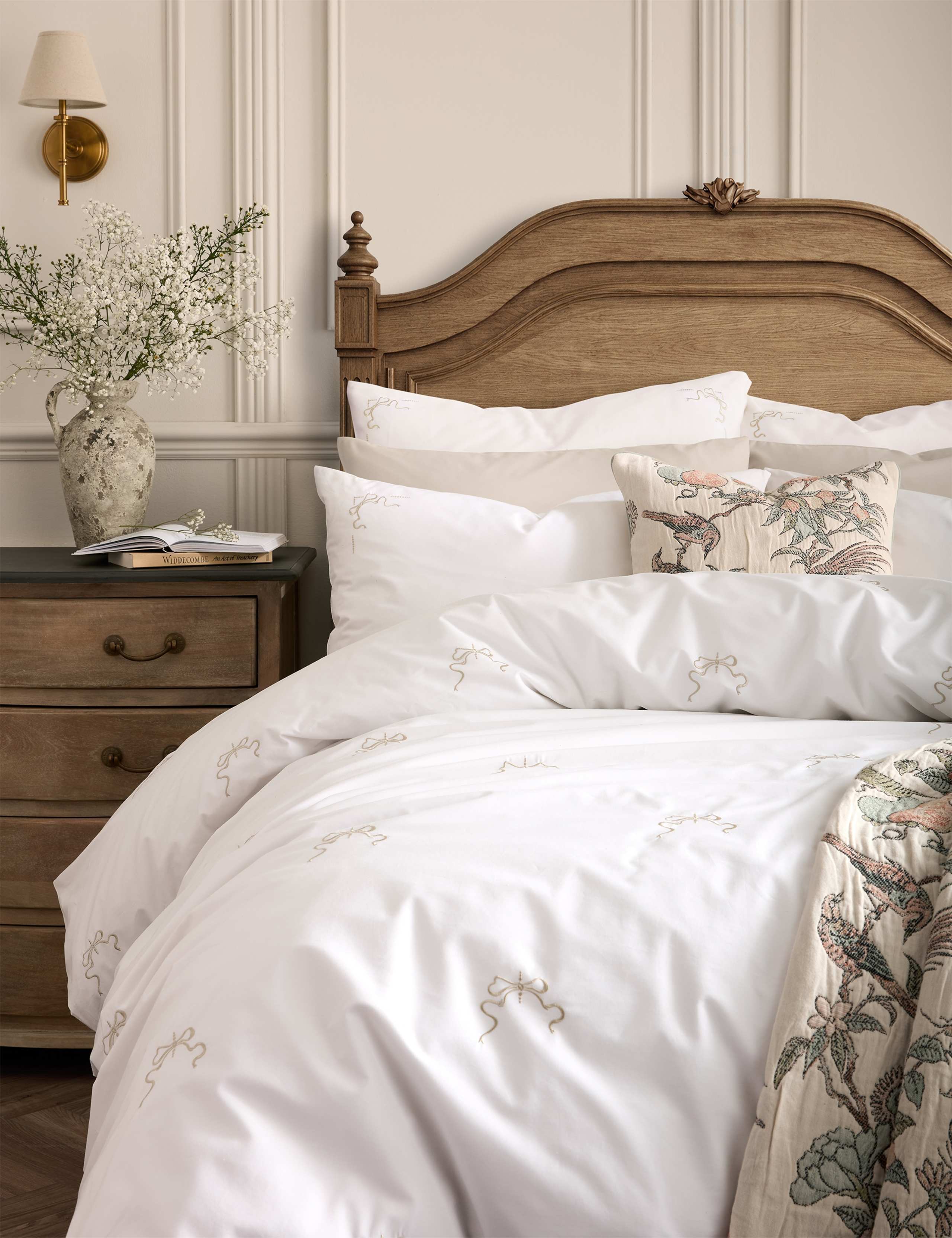 Pure Cotton Bow Embroidered Bedding Set