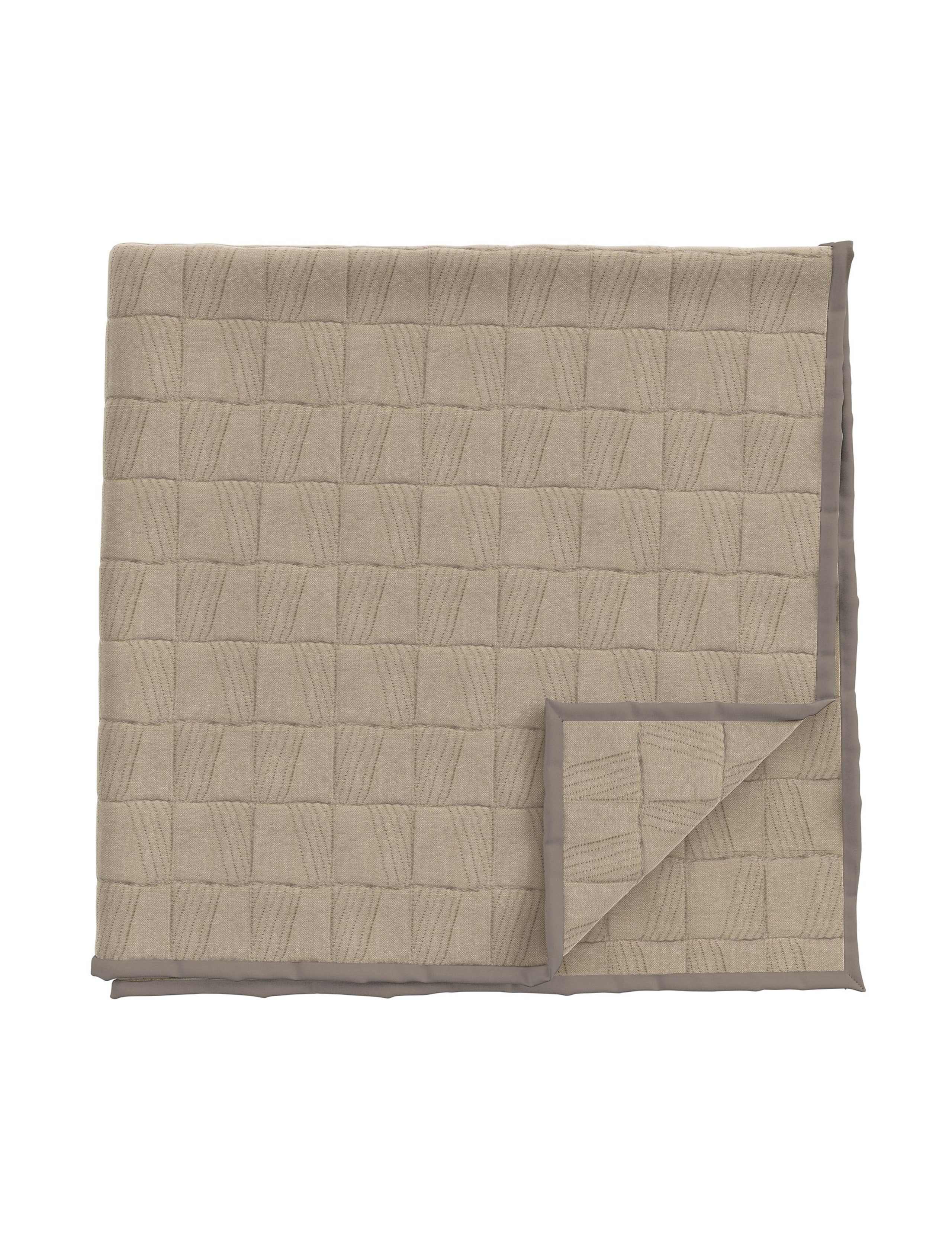 Pure Cotton Rana Quilted Throw