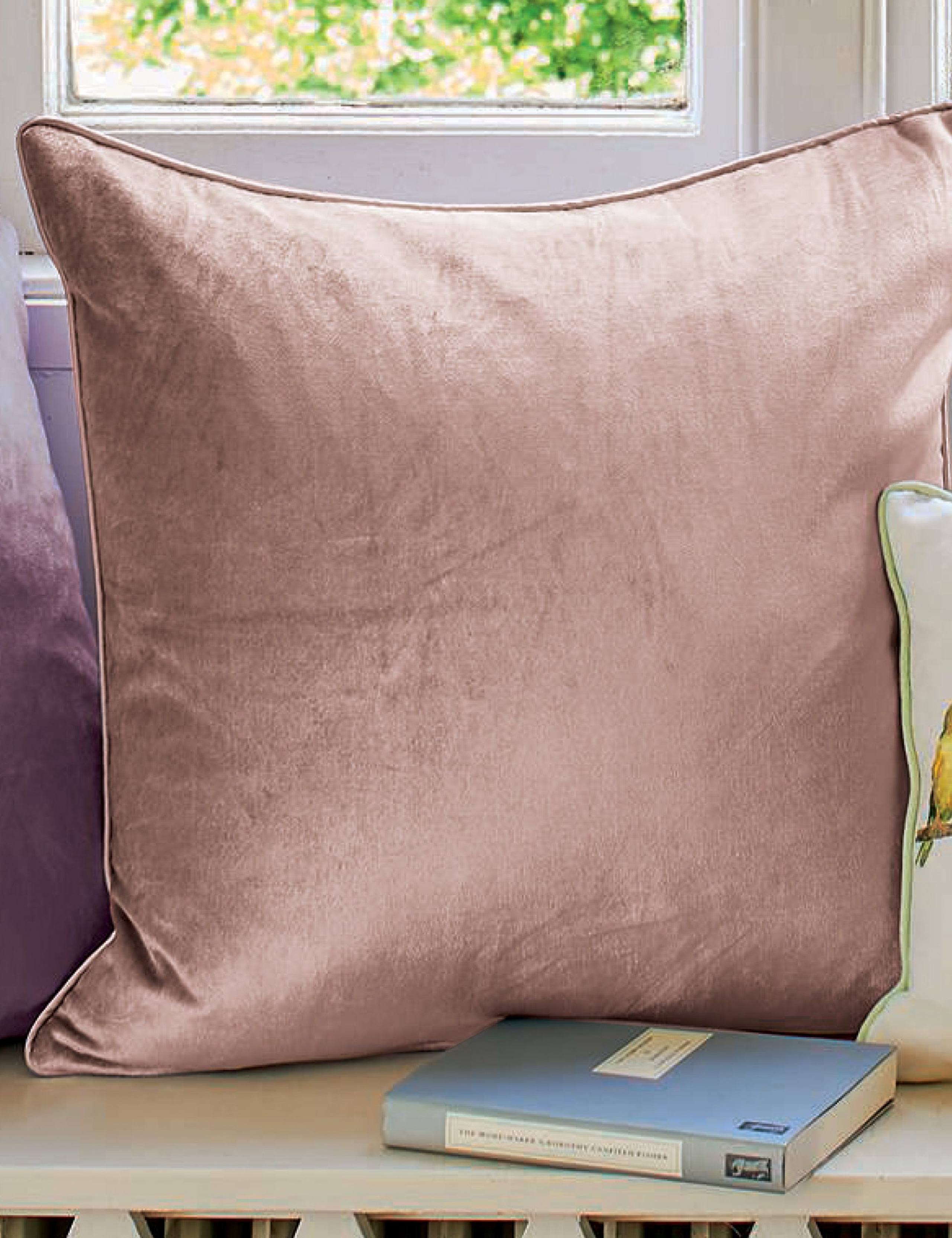 Velvet Nigella Cushion