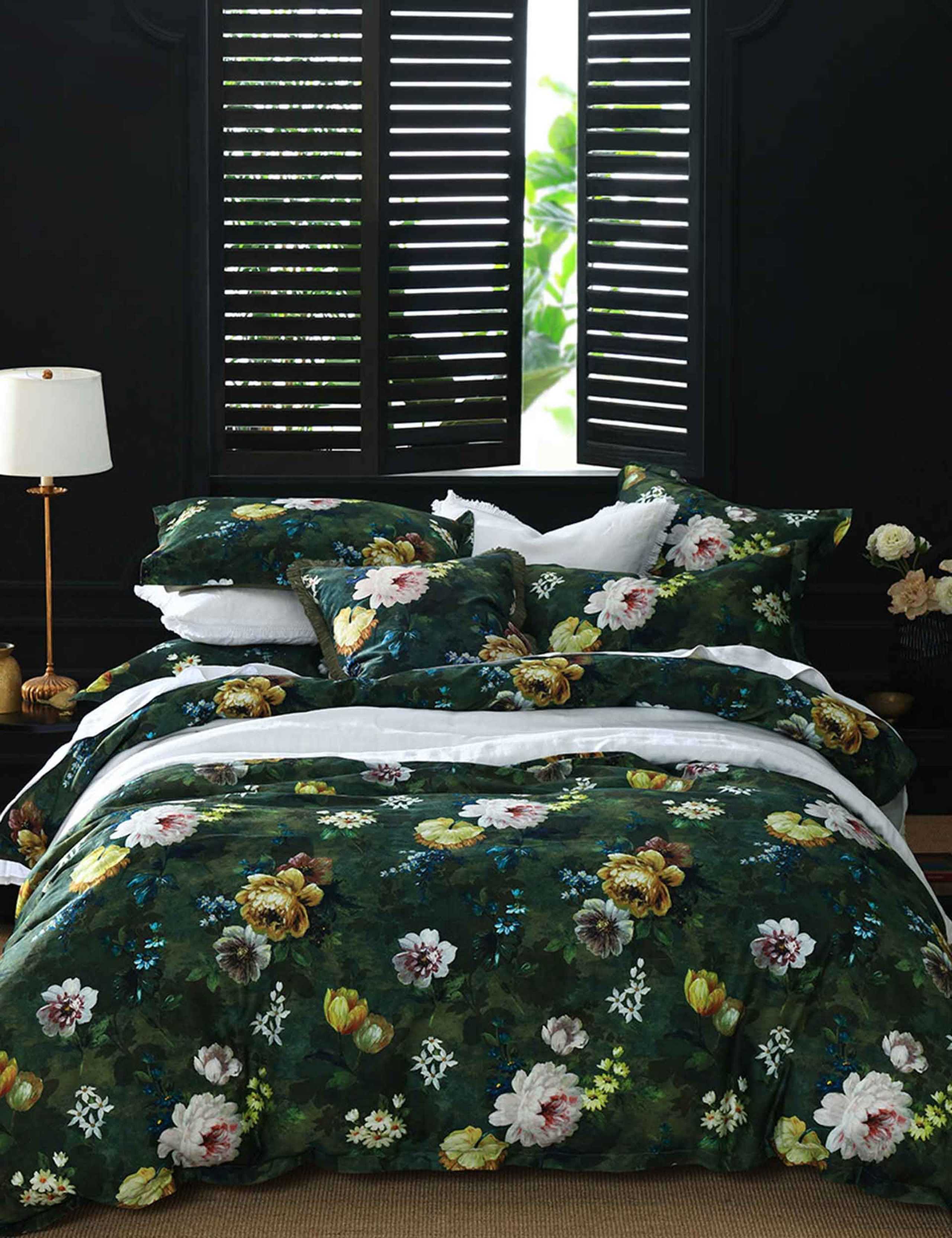 Pure Cotton Lorenza Reversible Bedding Set