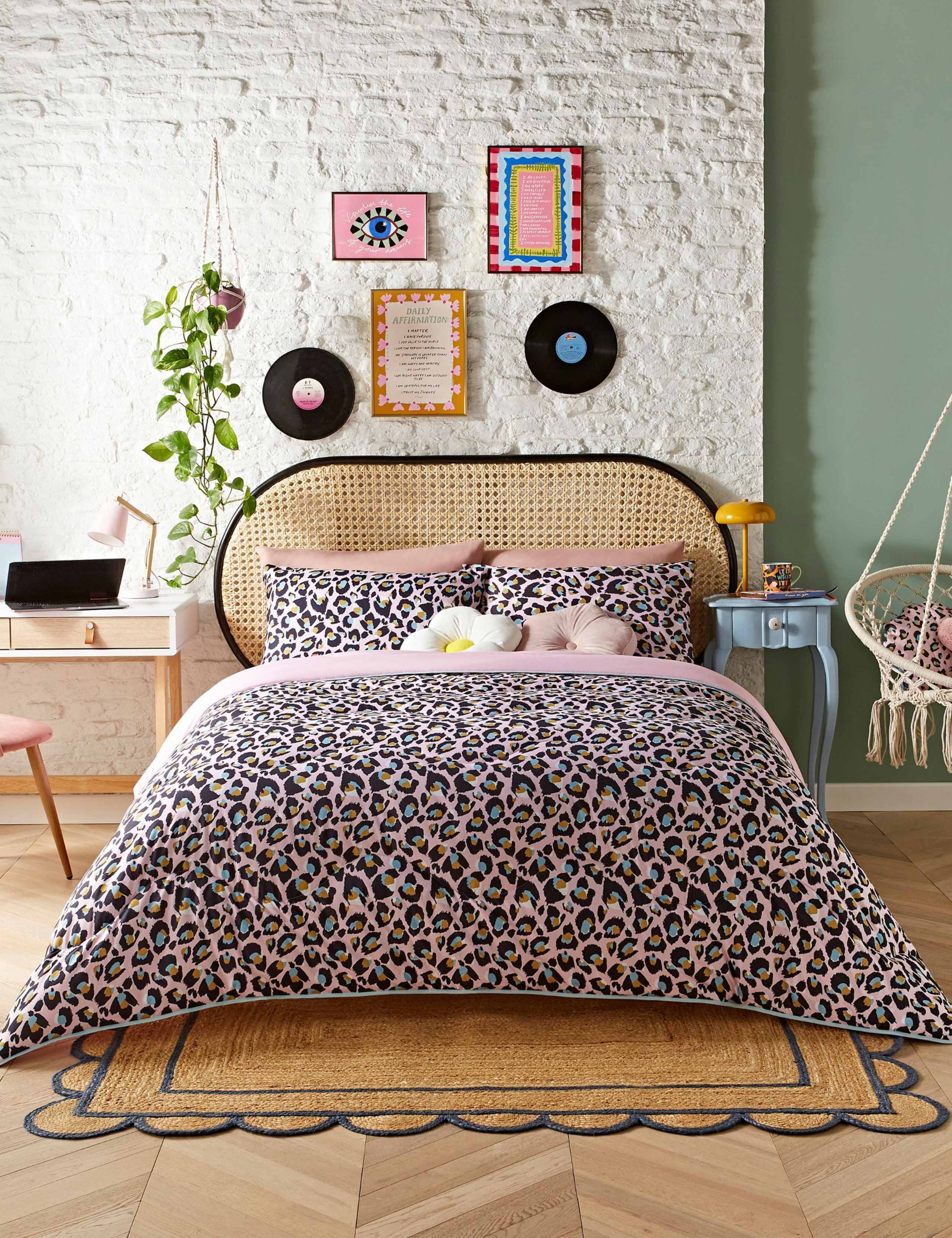 Eleanor Bowmer 10.5 Tog Coverless Duvet Set