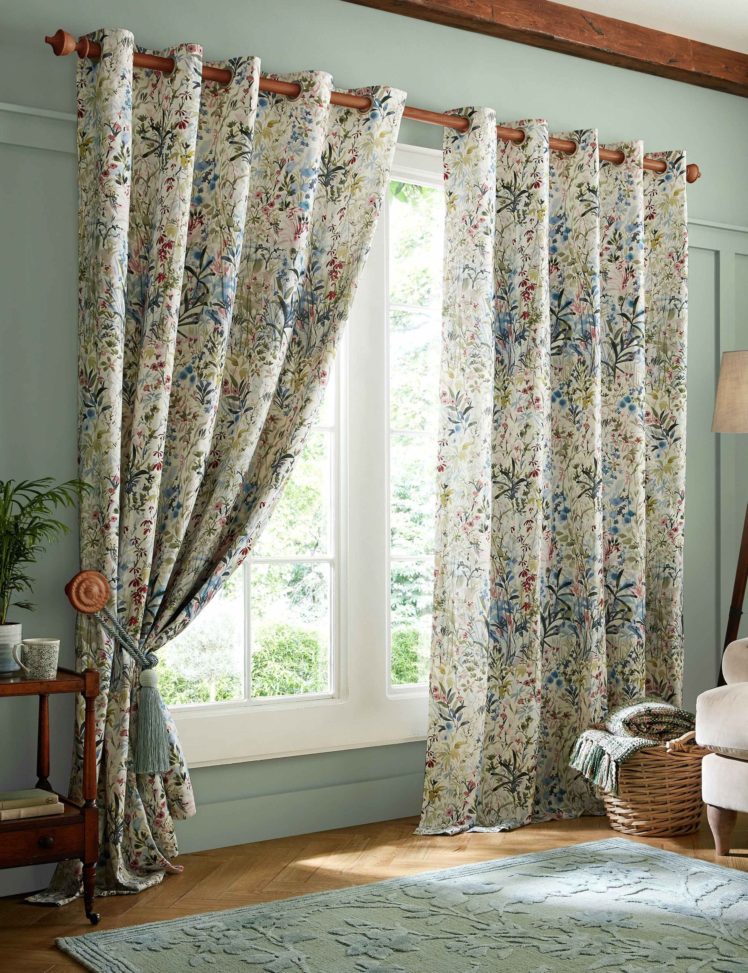 Pointon Eyelet Curtains