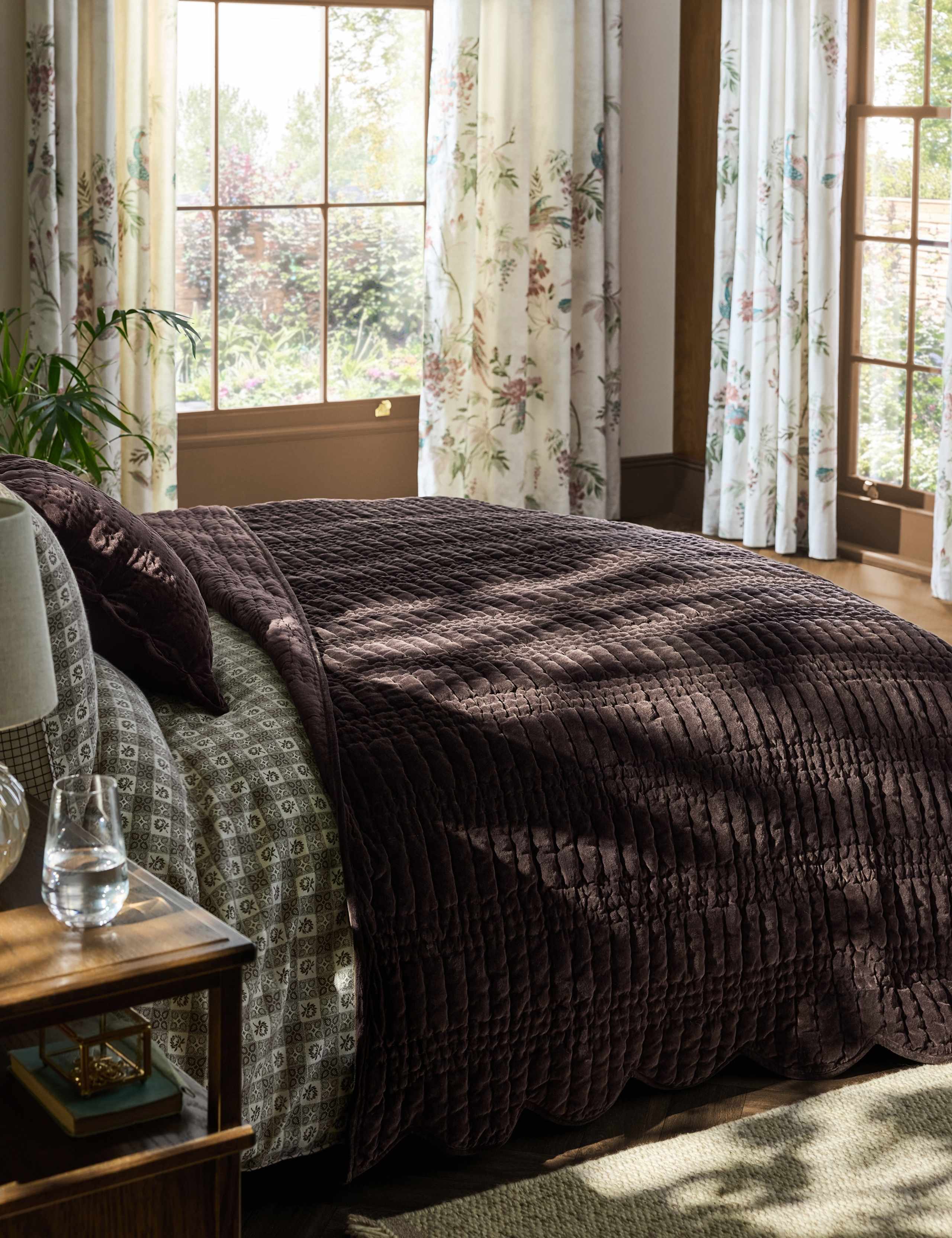 Velvet Scalloped Bedspread