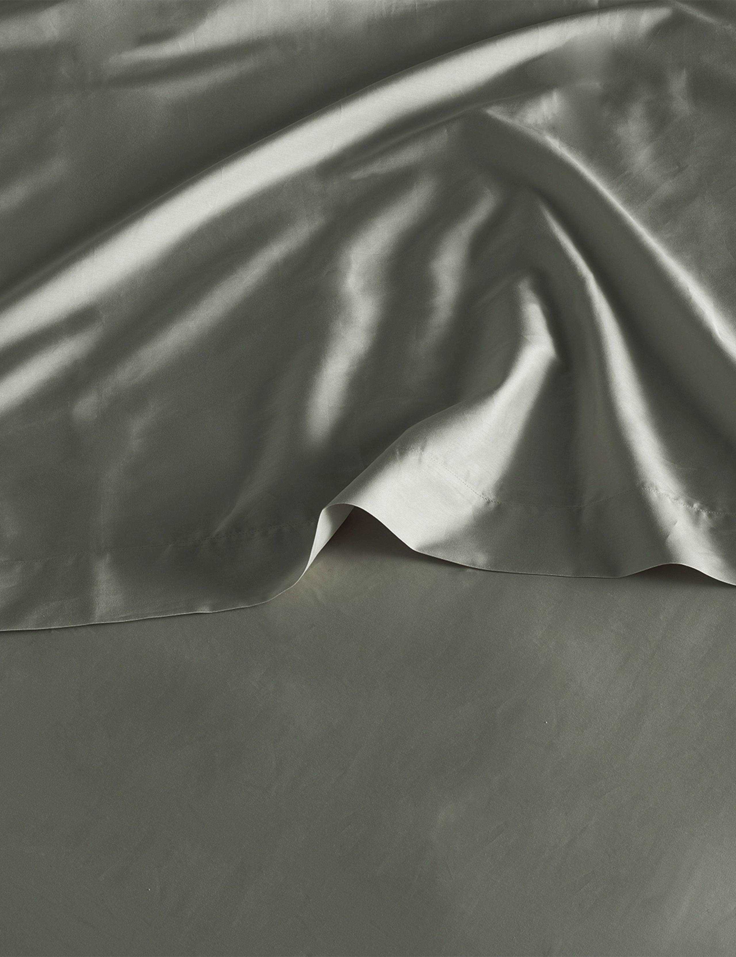 Pure Cotton 300 Thread Count Flat Sheet