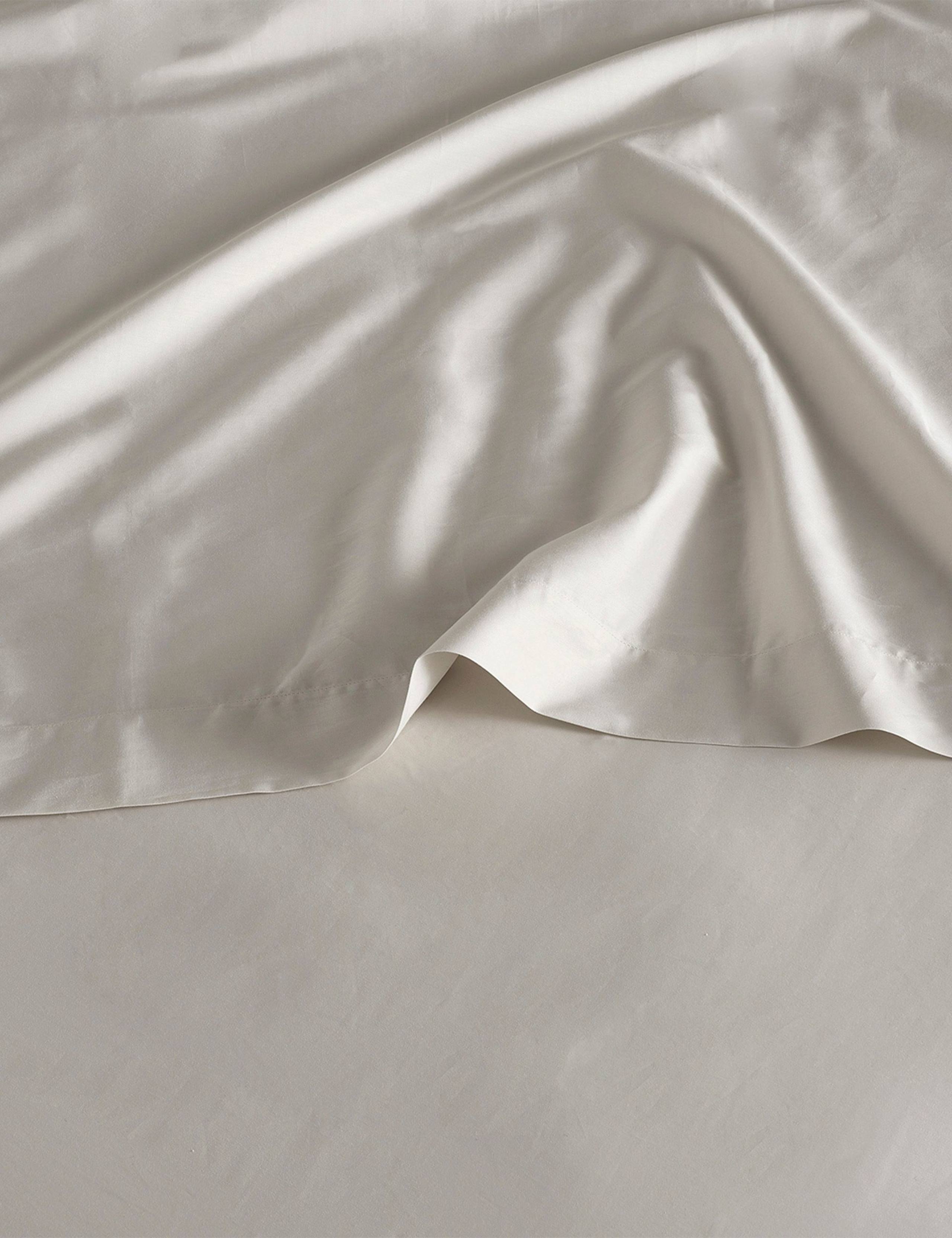 Pure Cotton 300 Thread Count Flat Sheet