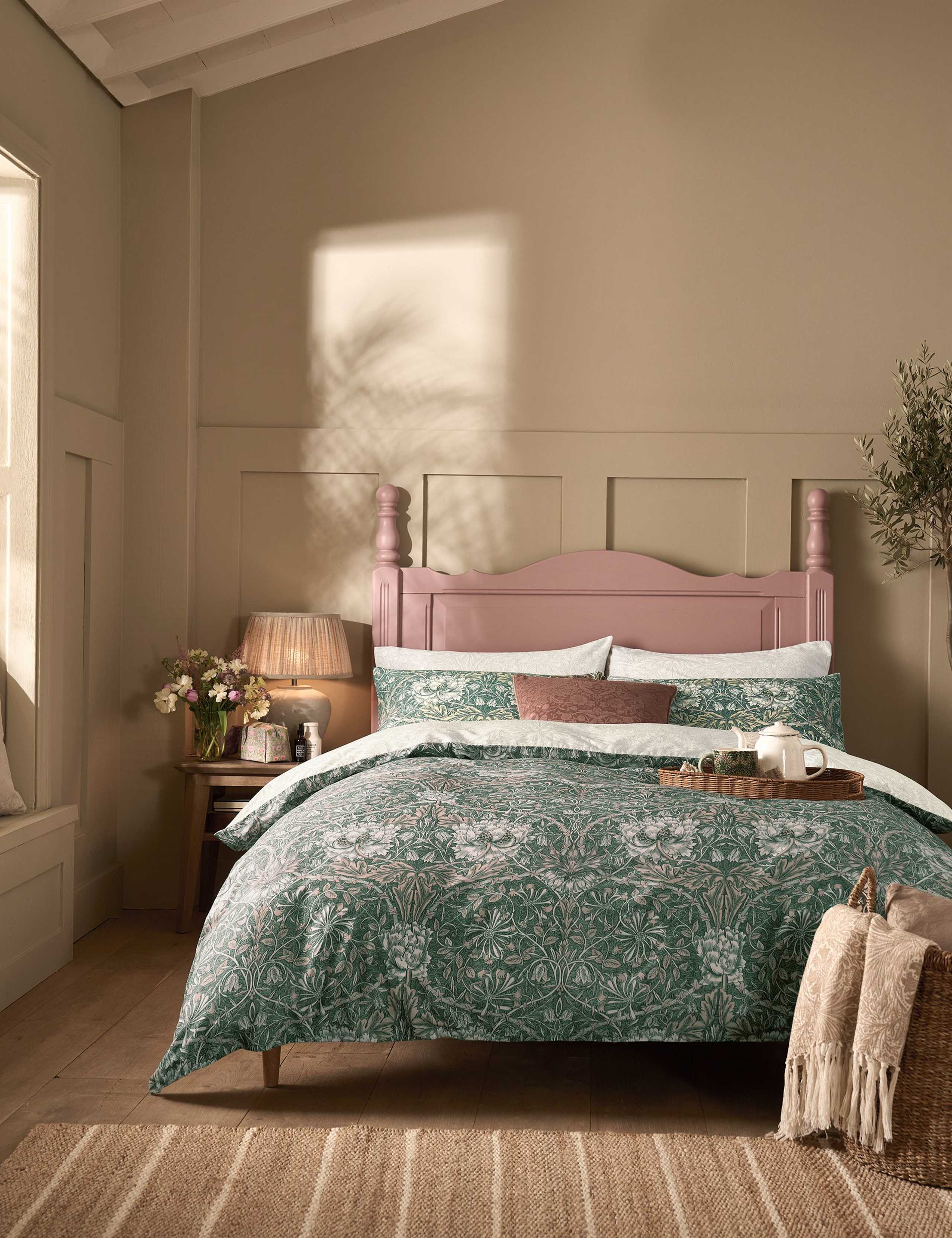 Pure Cotton Sateen Honeysuckle and Tulip Bedding Set