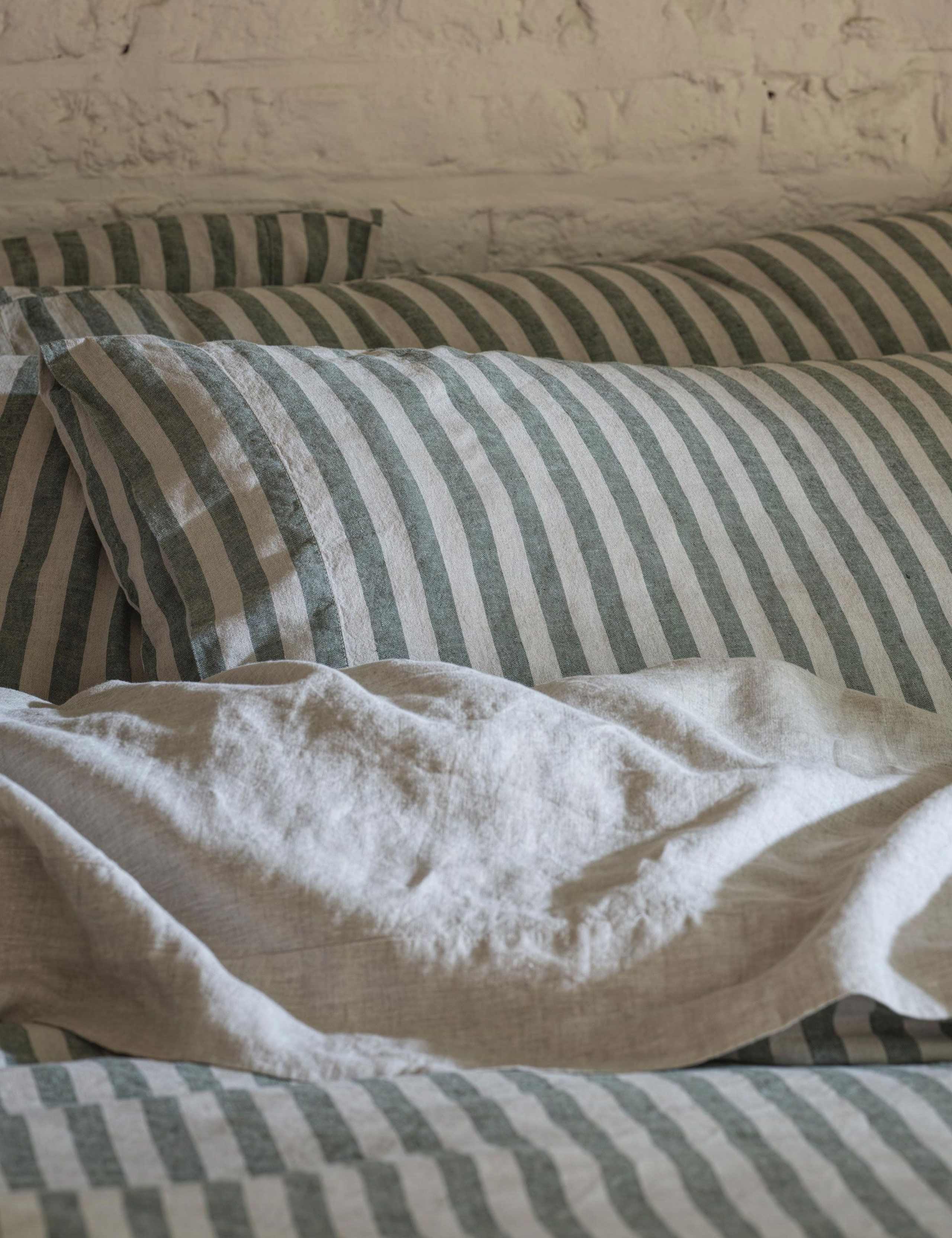 2 Pack Linen Rich Pembroke Pillowcases