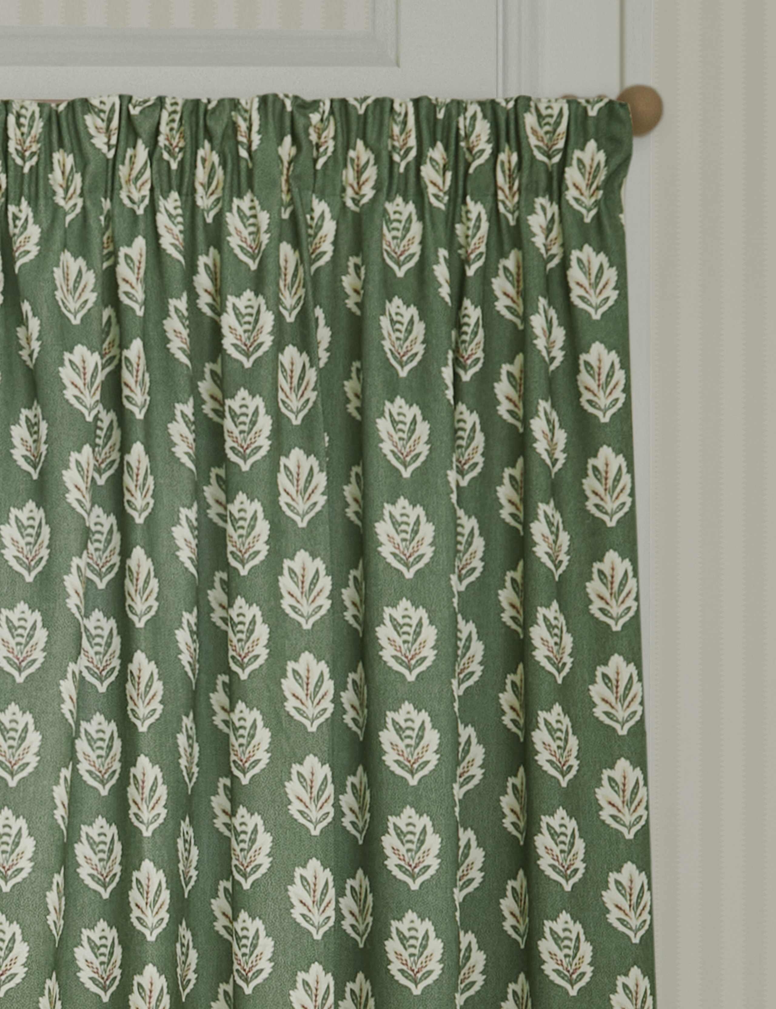 Sessile Leaf Pencil Pleat Curtains