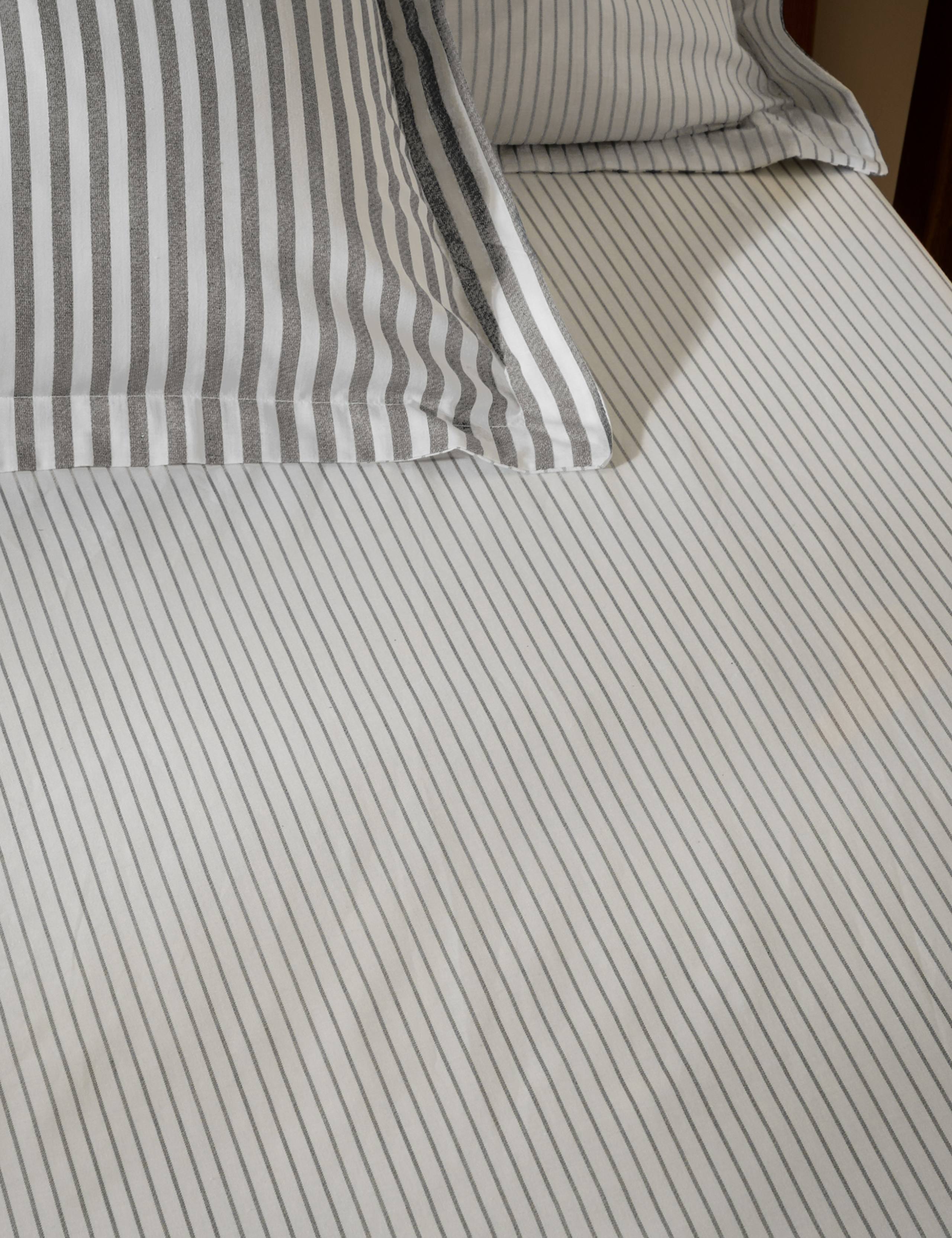 Pure Cotton Hebden Striped Fitted Sheet