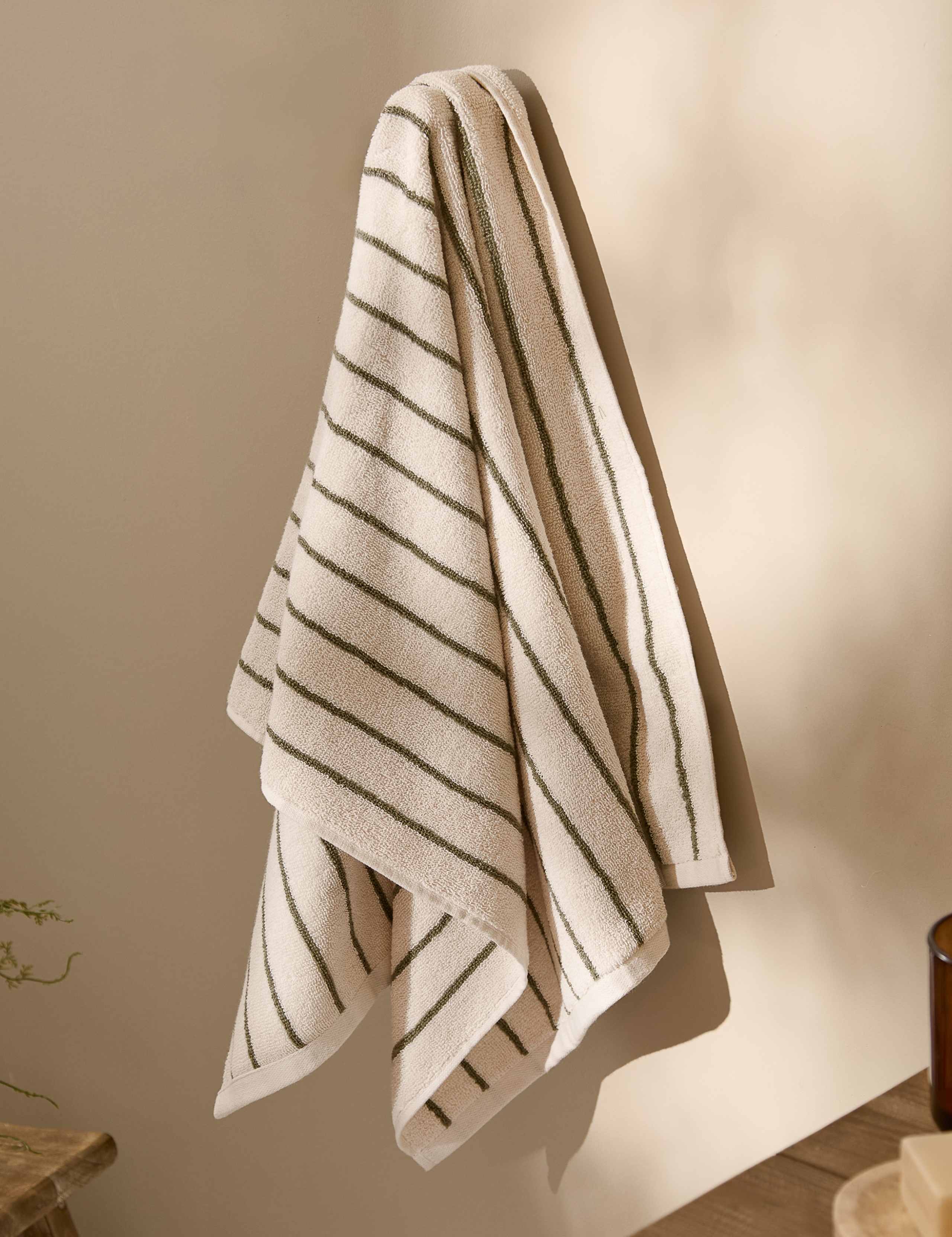 Pure Cotton Hebden Striped Bath Towel