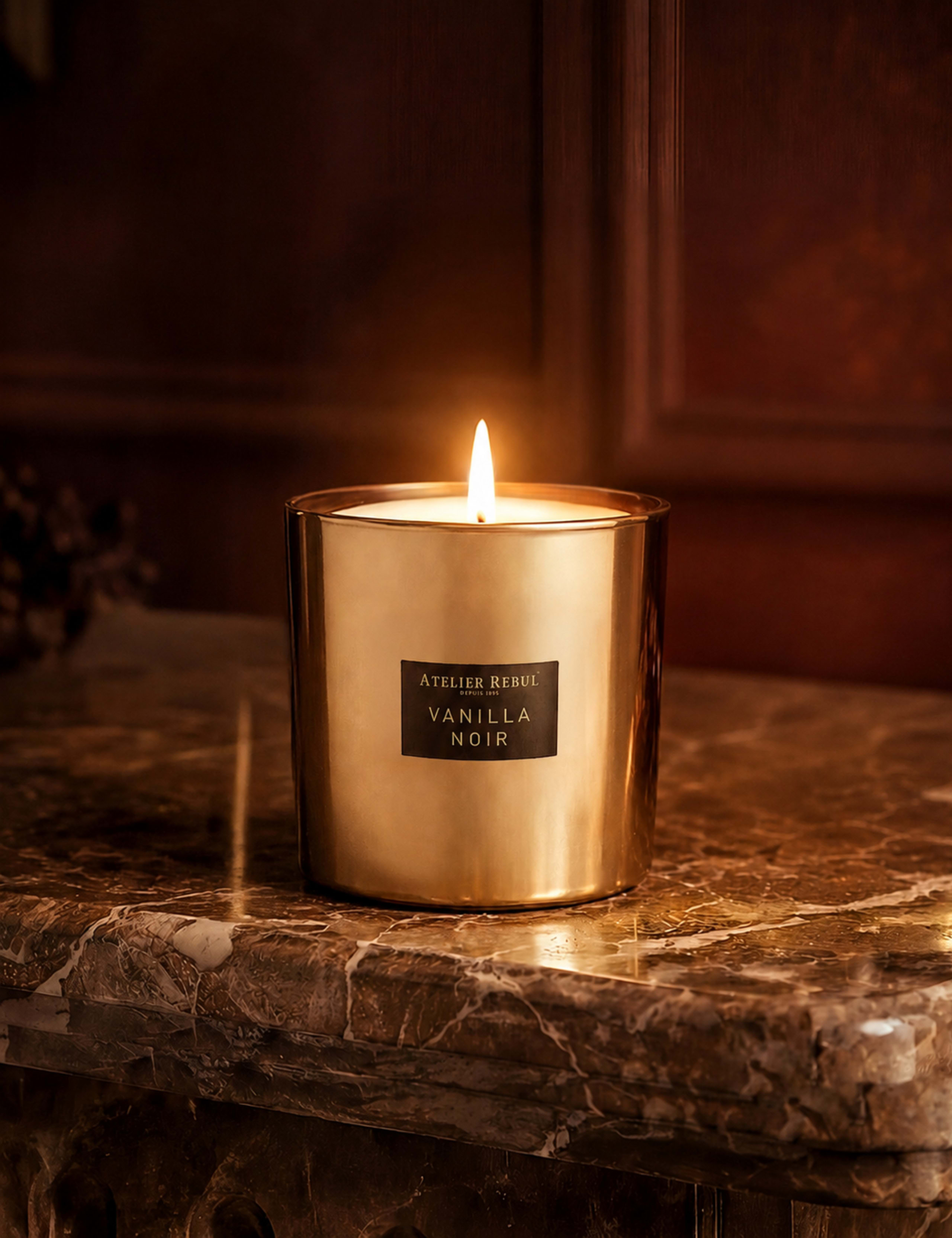 Vanilla Noir Scented Candle 120g