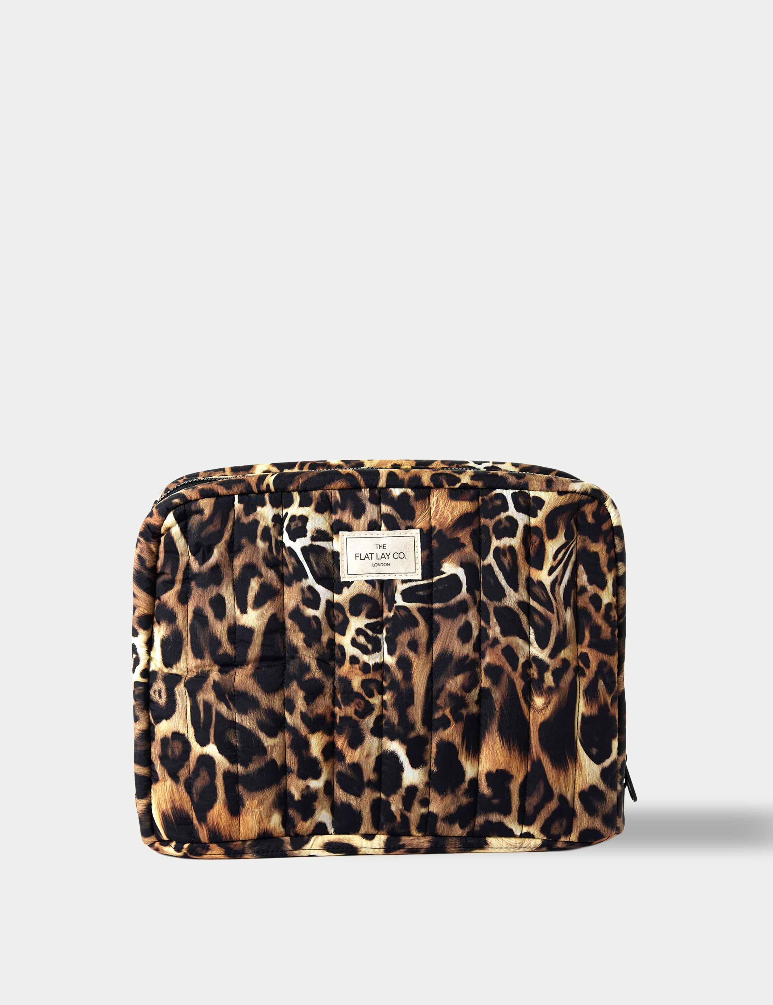 The Showcase - Warped Leopard