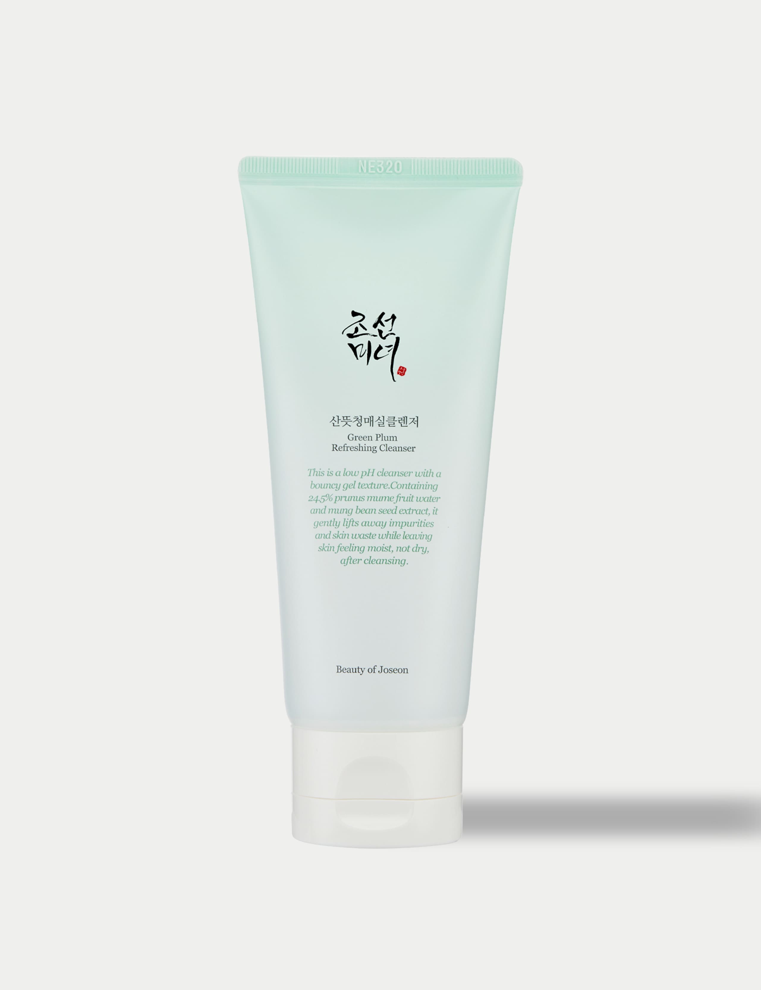 Green Plum Refreshing Cleanser 100ml