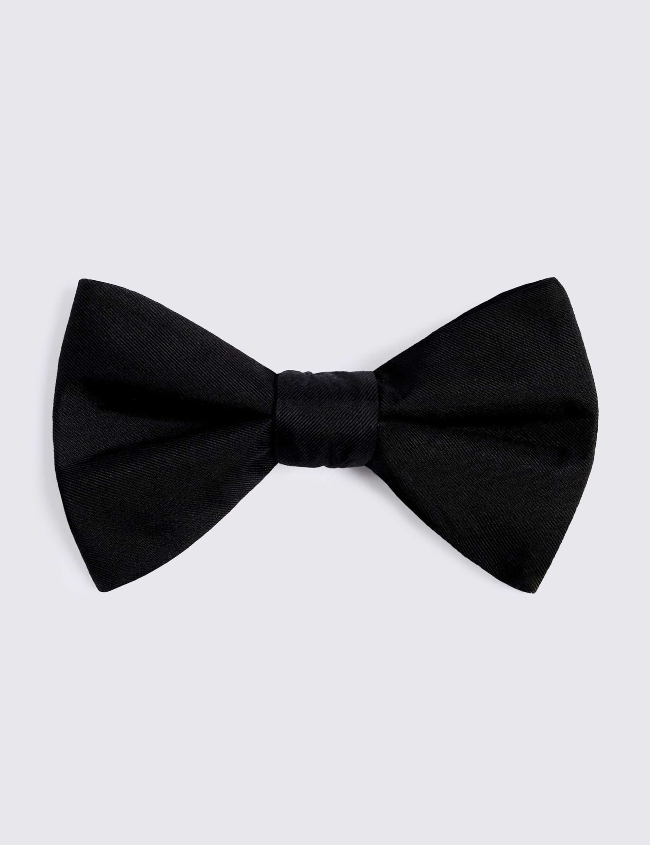 Pure Silk Bow Tie?
