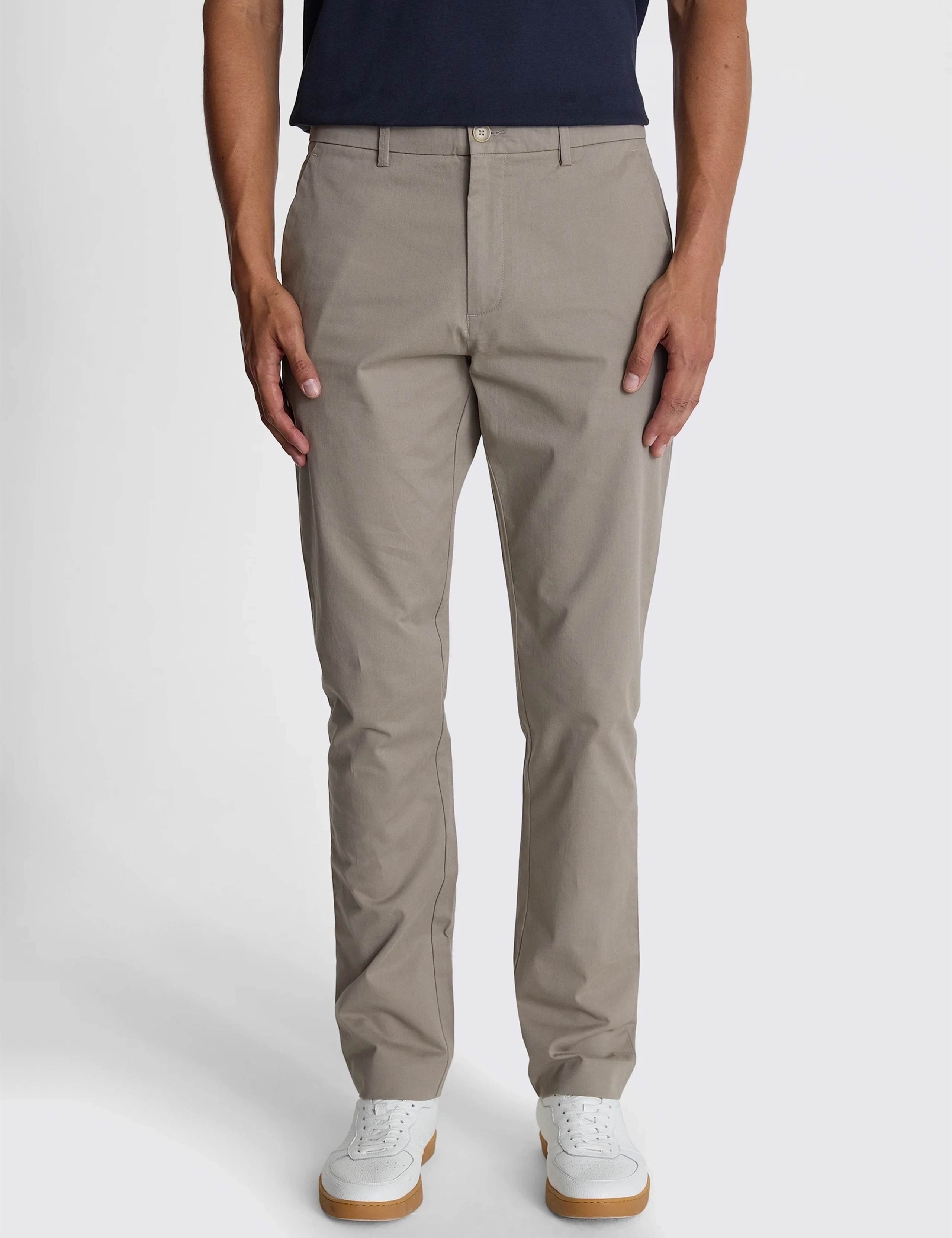 Tailored Fit Stretch Chinos