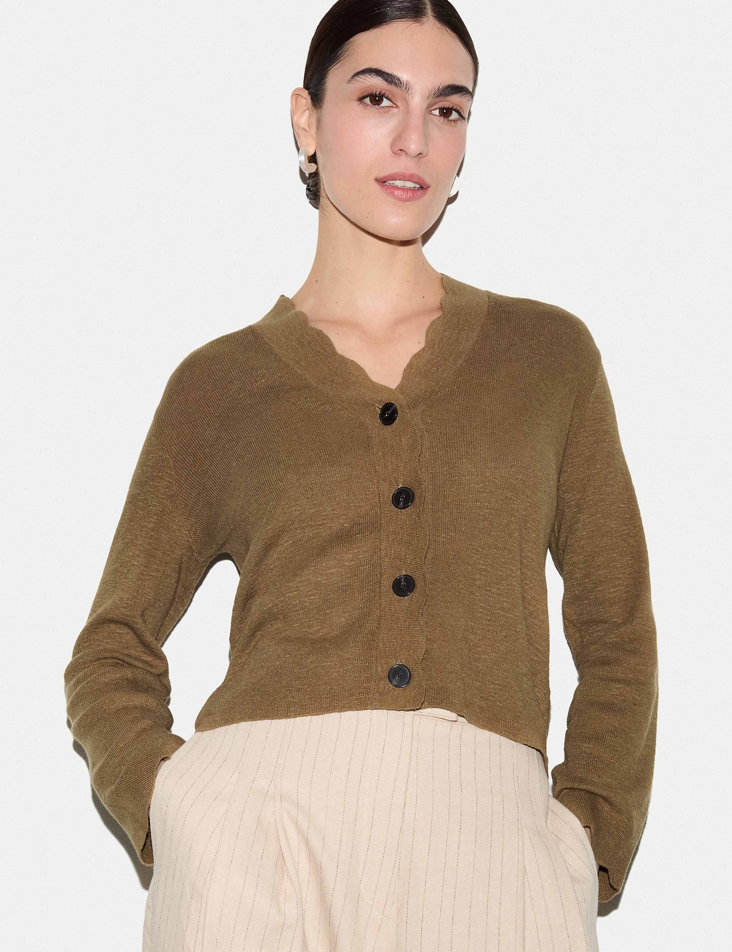 Linen Rich V-Neck Scallop Detail Cardigan