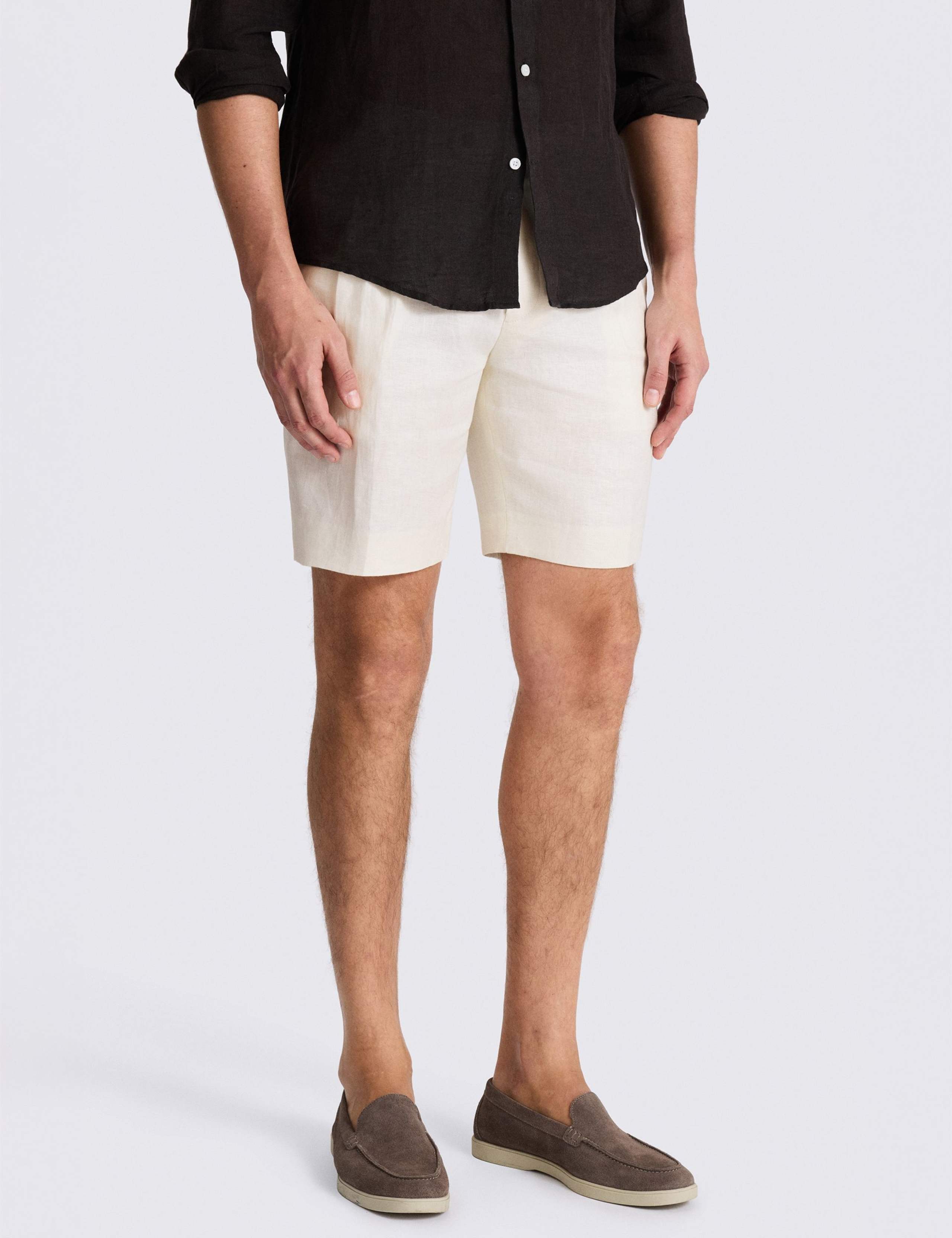 Linen Rich Twin Pleat Lightweight Shorts