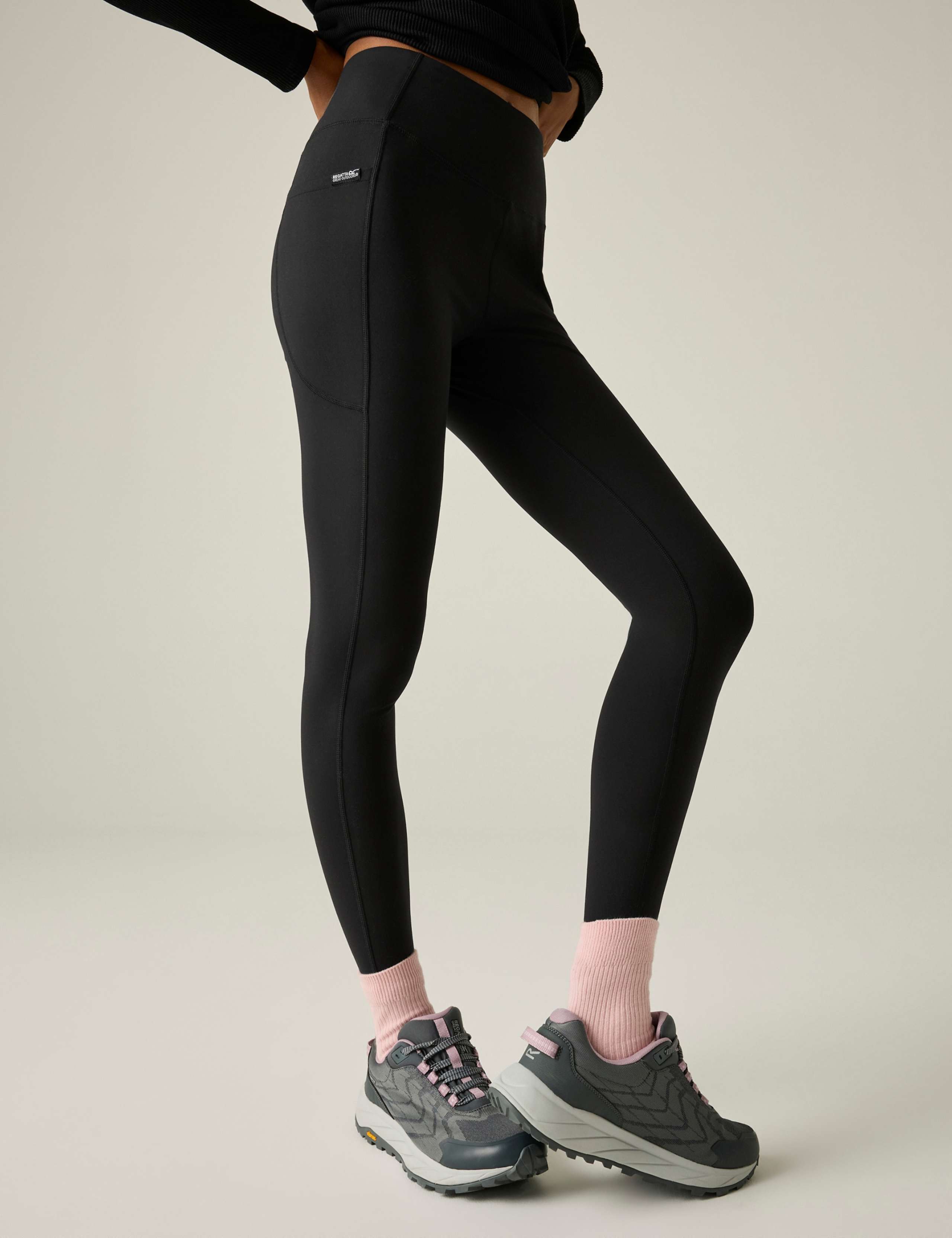 Outdoor Comfort Contour Walking Leggings