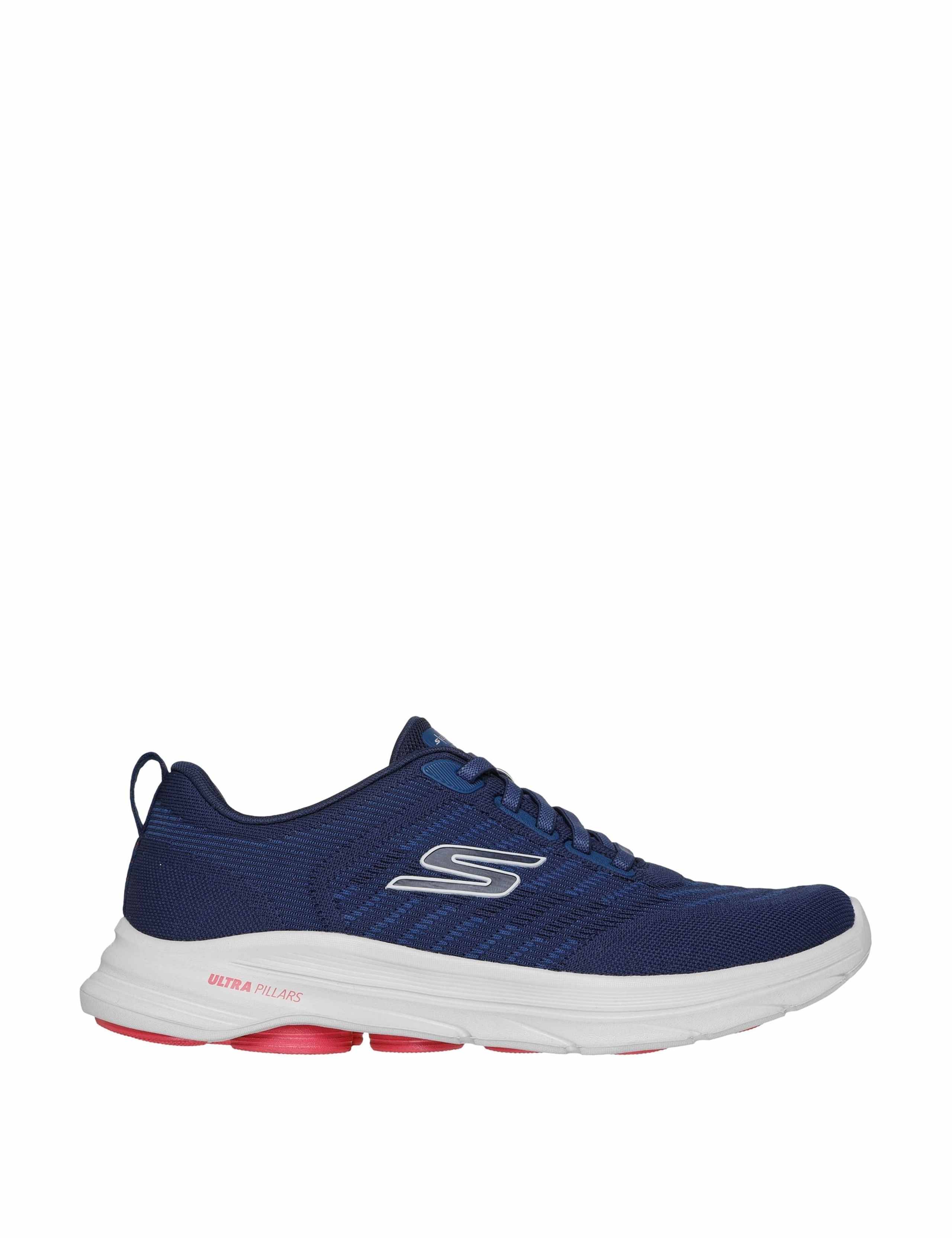 GO Walk 8 Sports Trainers
