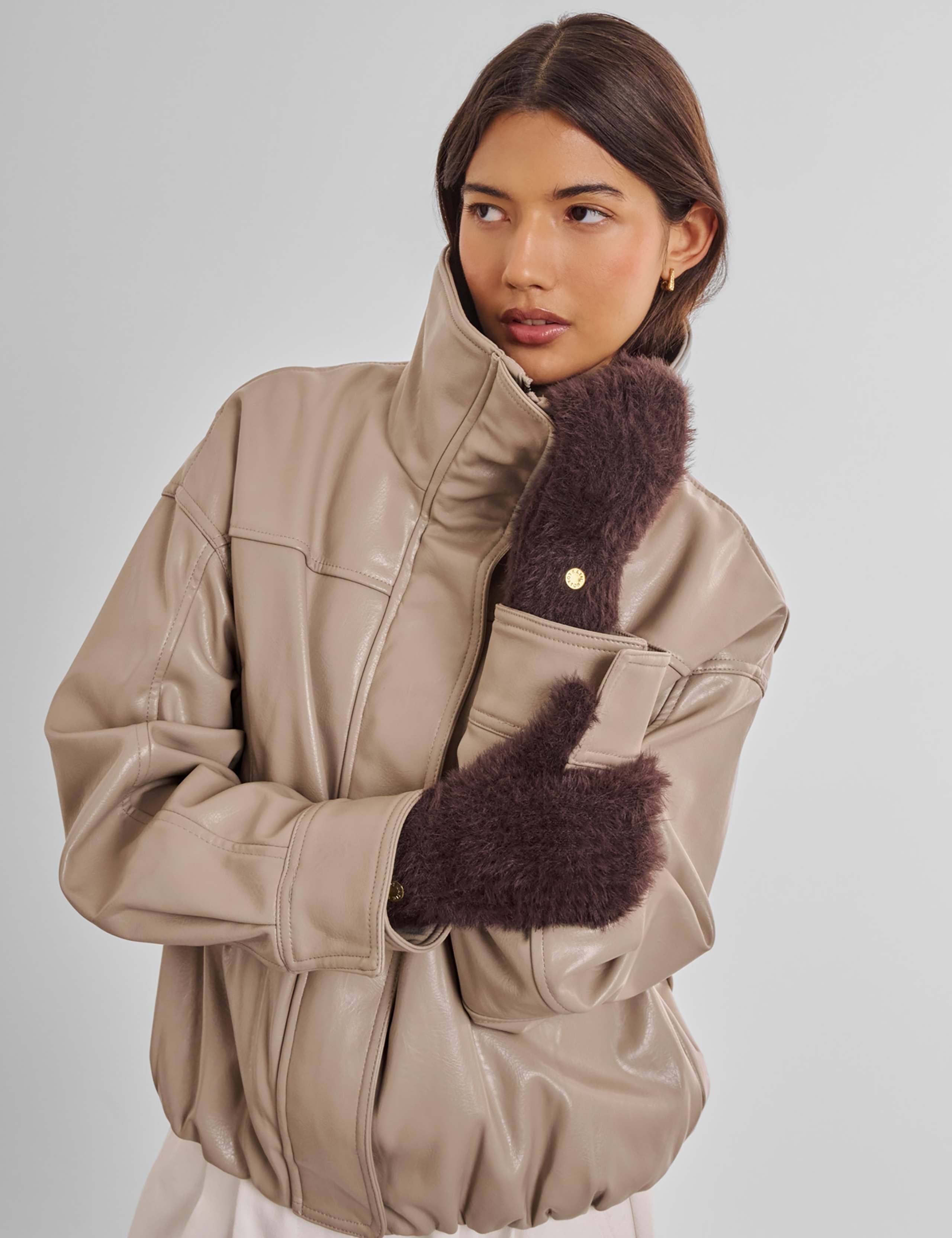 Fluffy Knitted Gloves