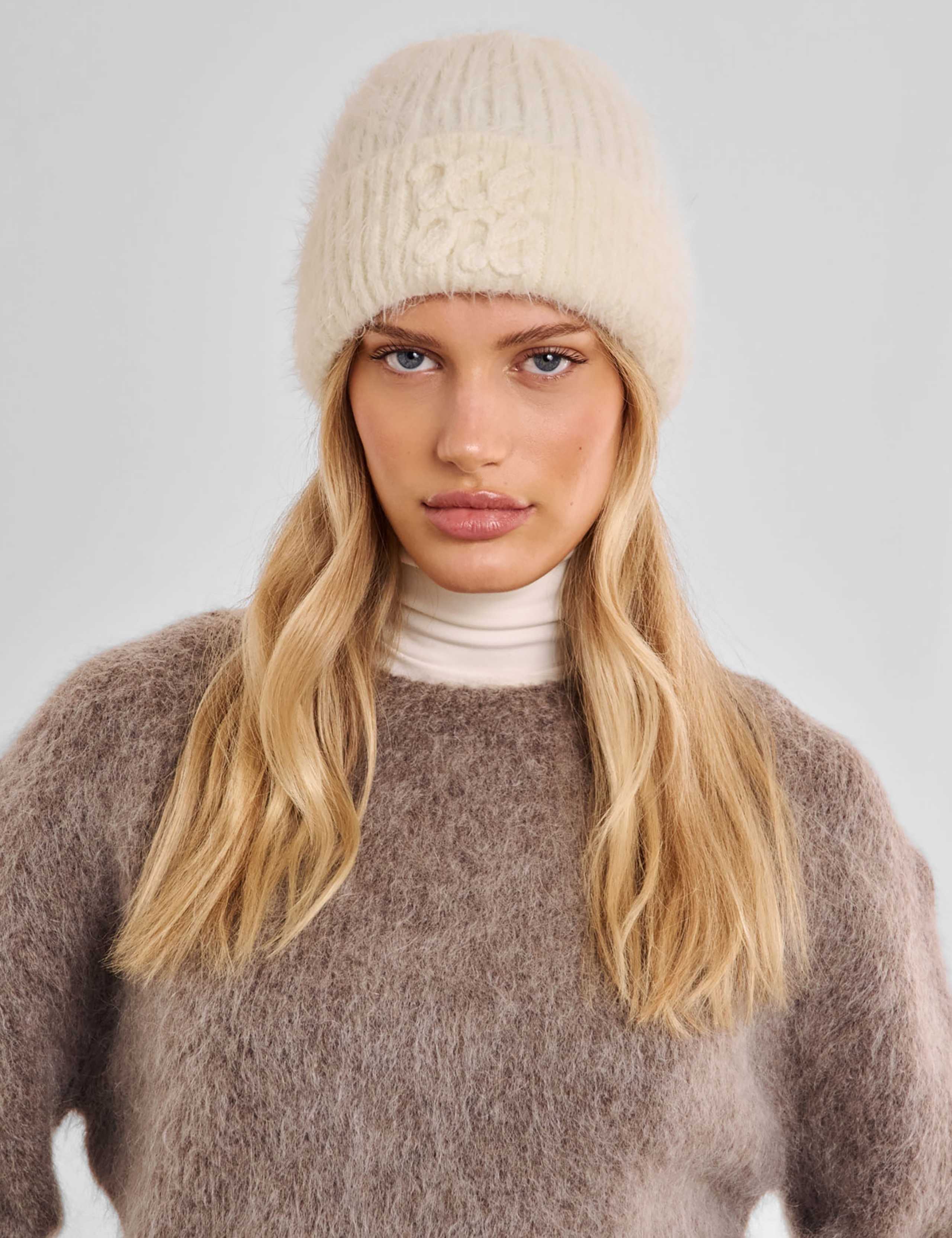 Rib Logo Appliqué Beanie Hat