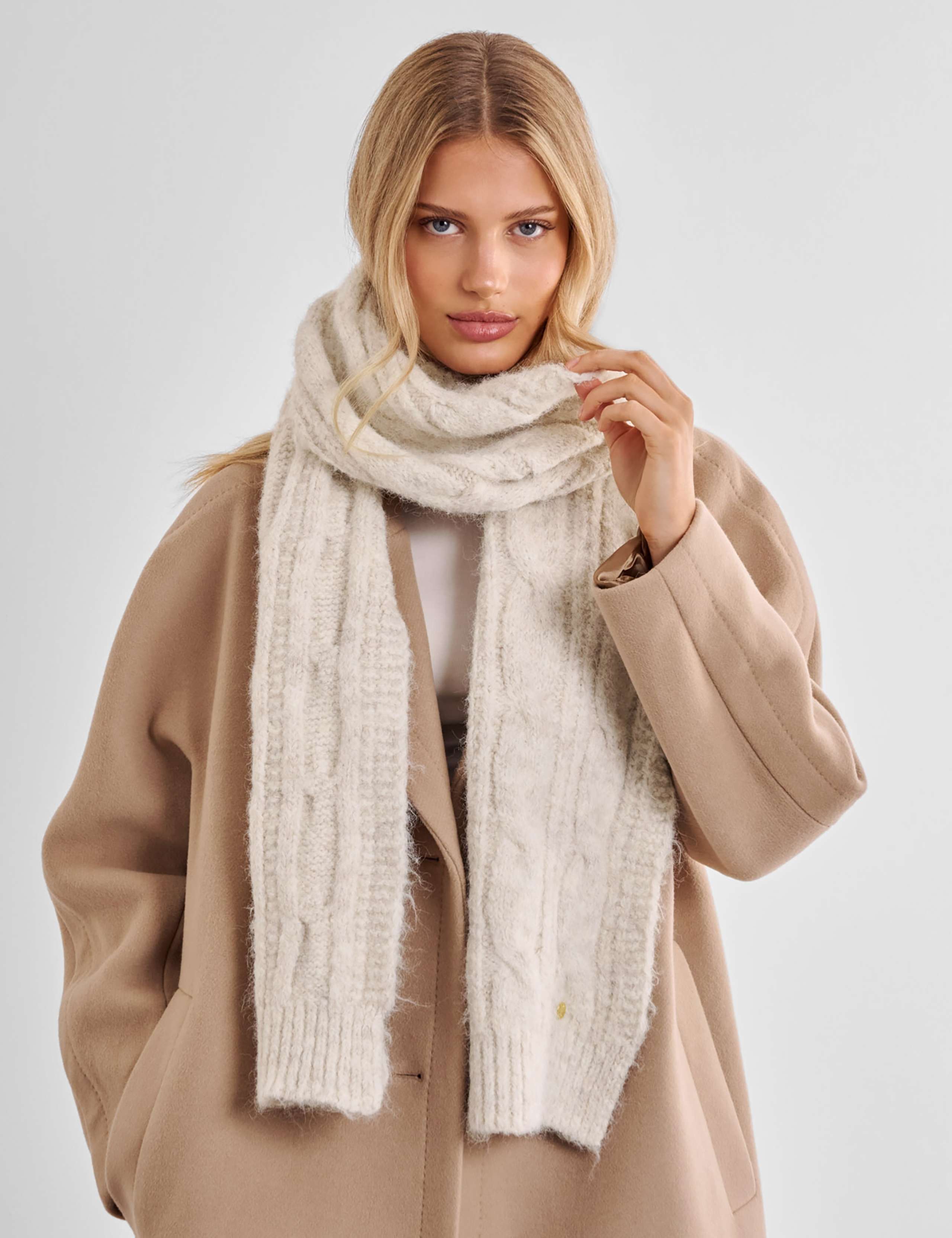 Cable Knit Scarf with Wool