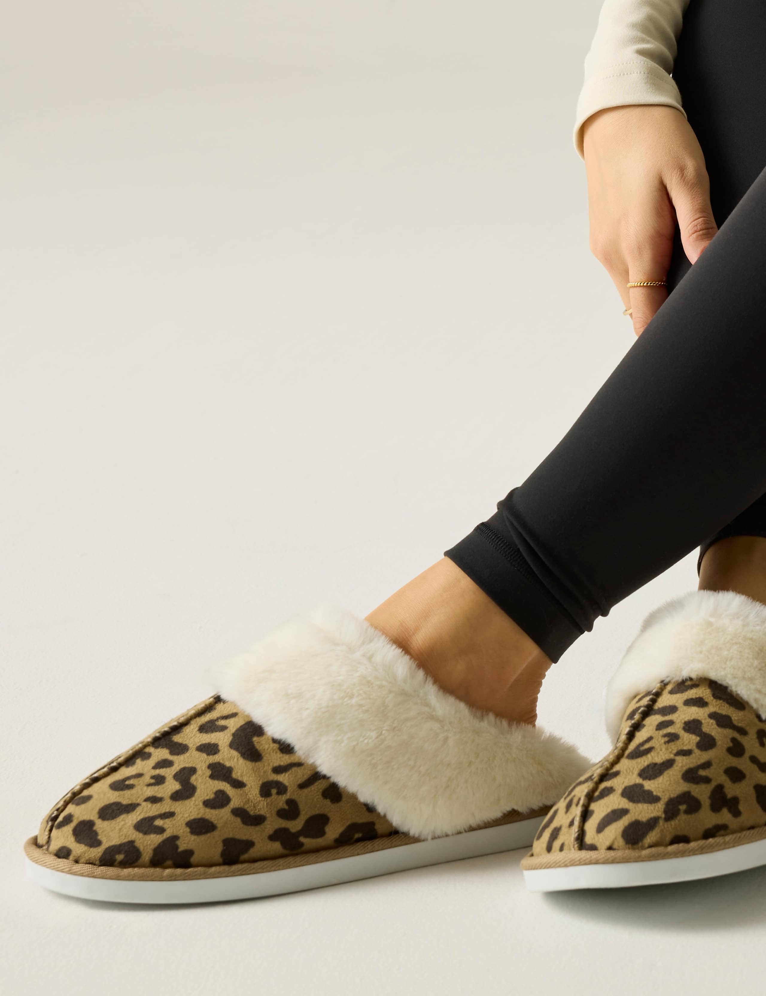 Tulsy Leopard Print Mule Slippers