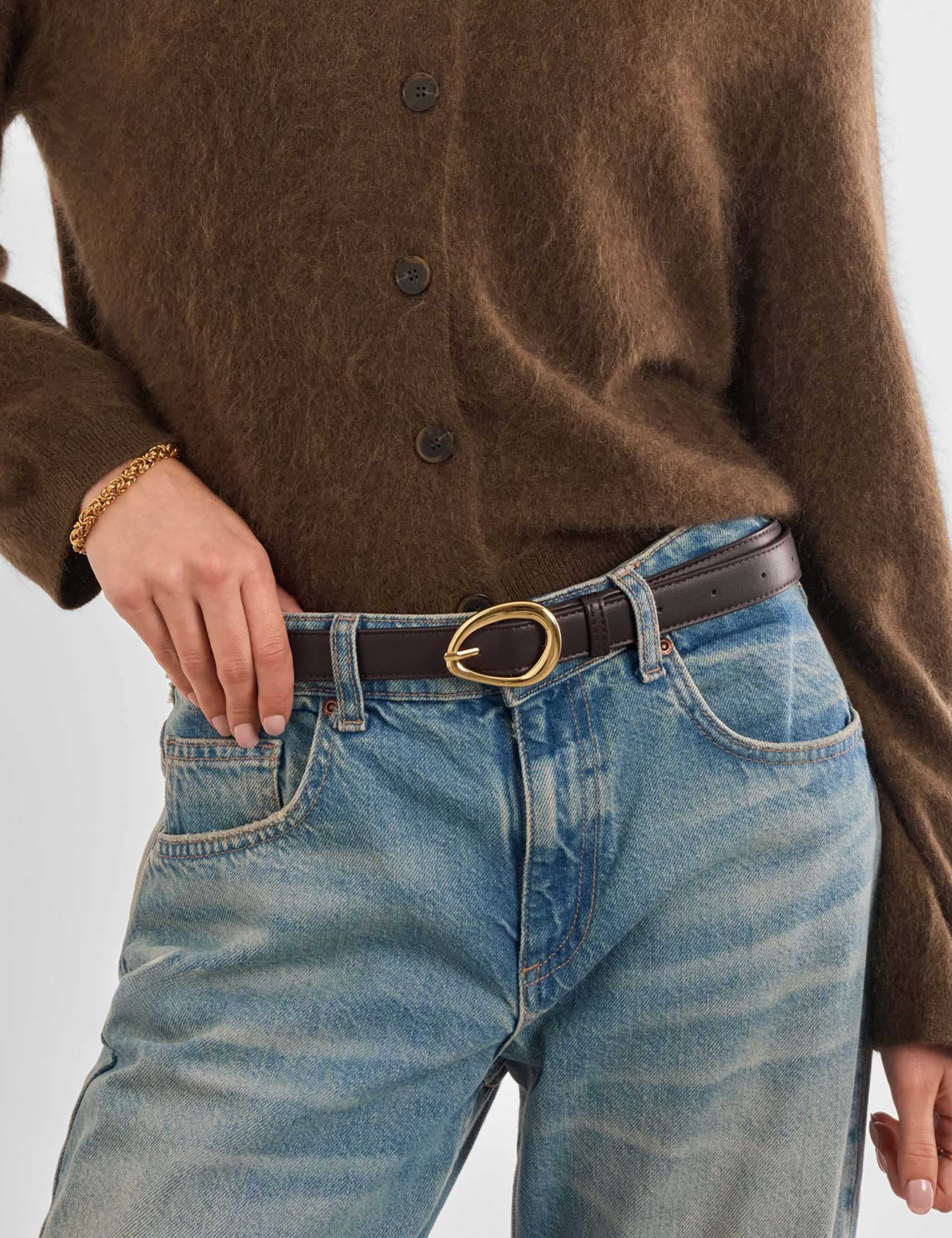 Plain Belt With Buckle Fastening