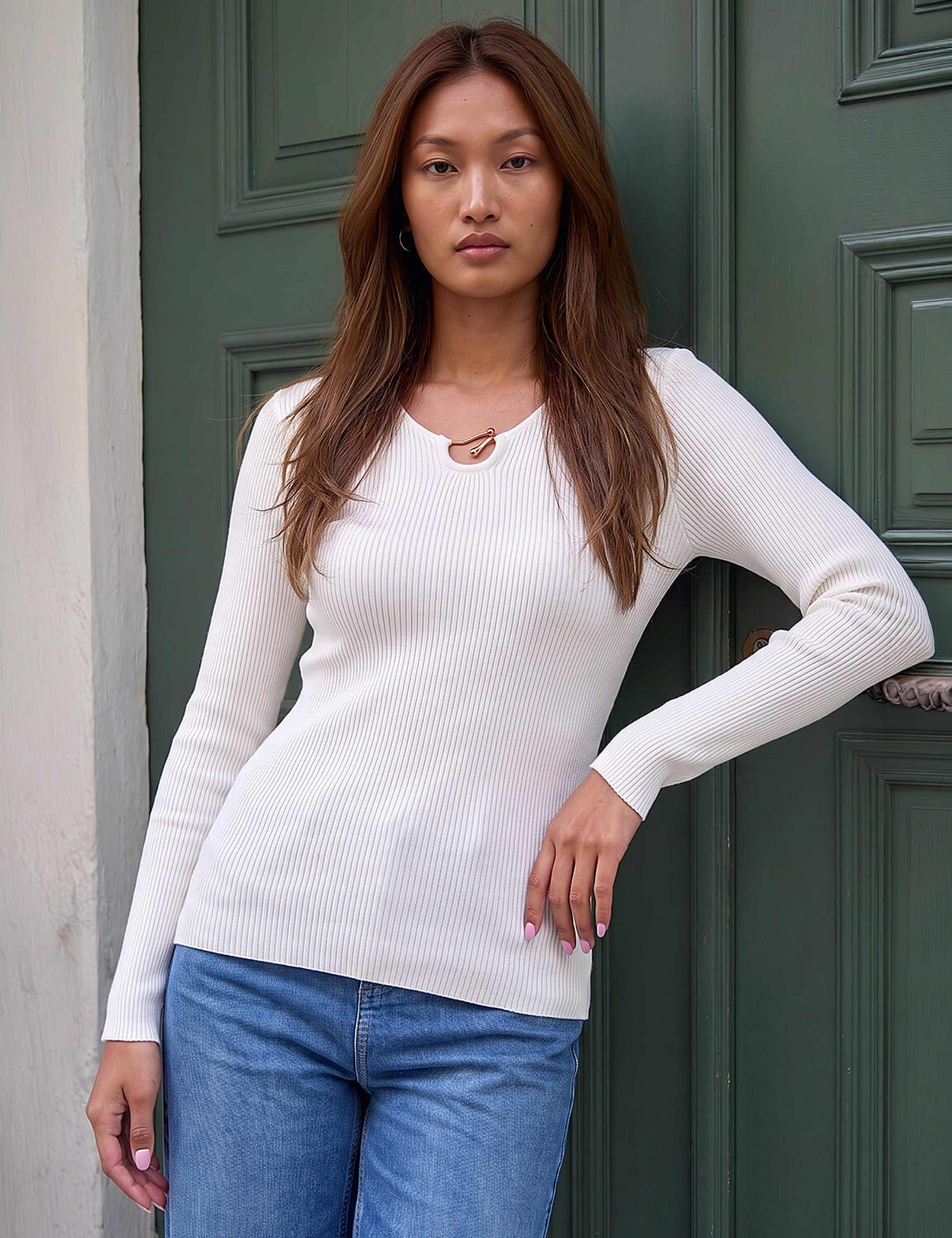 Ribbed Clasp Detail Jumper