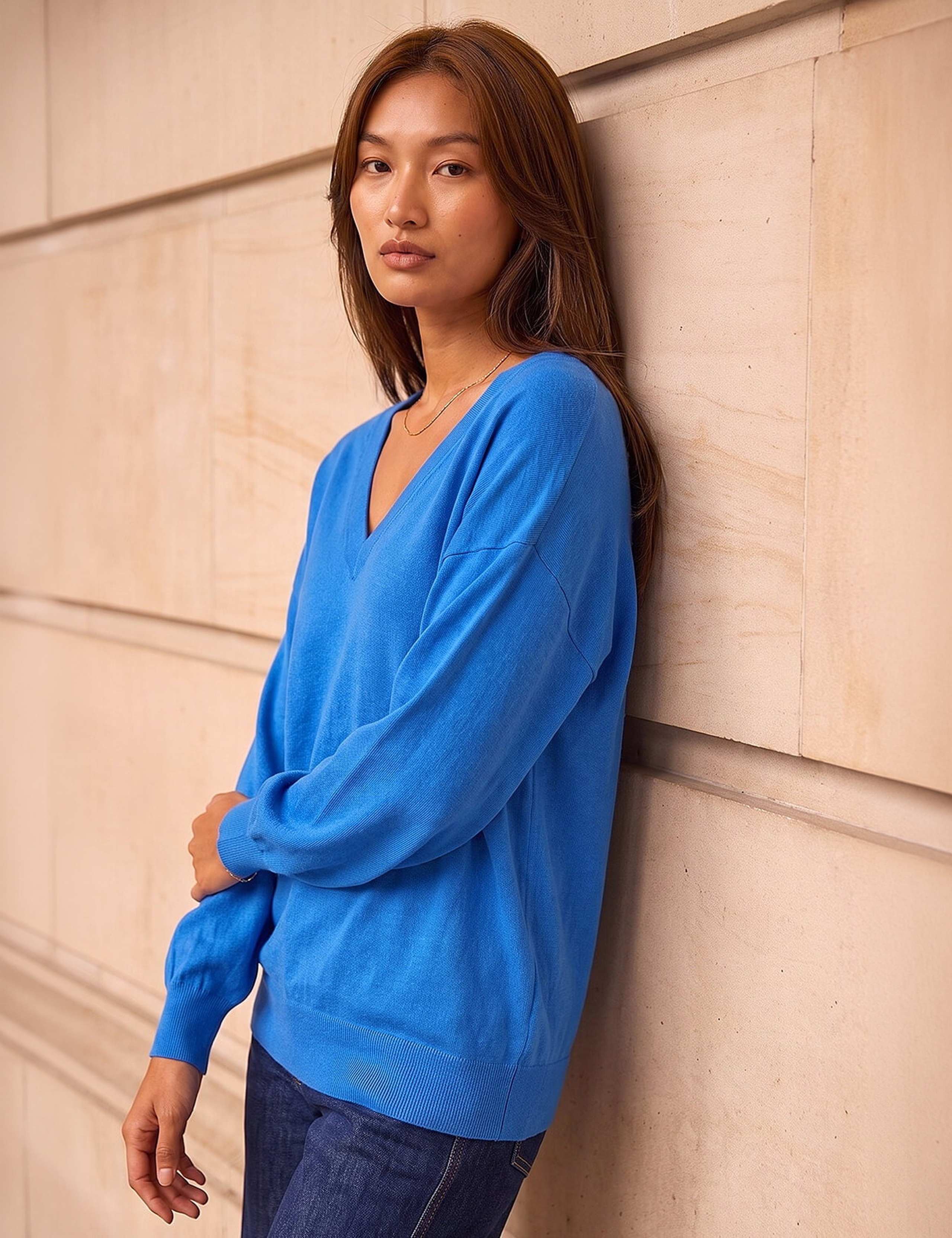 V-Neck Jumper