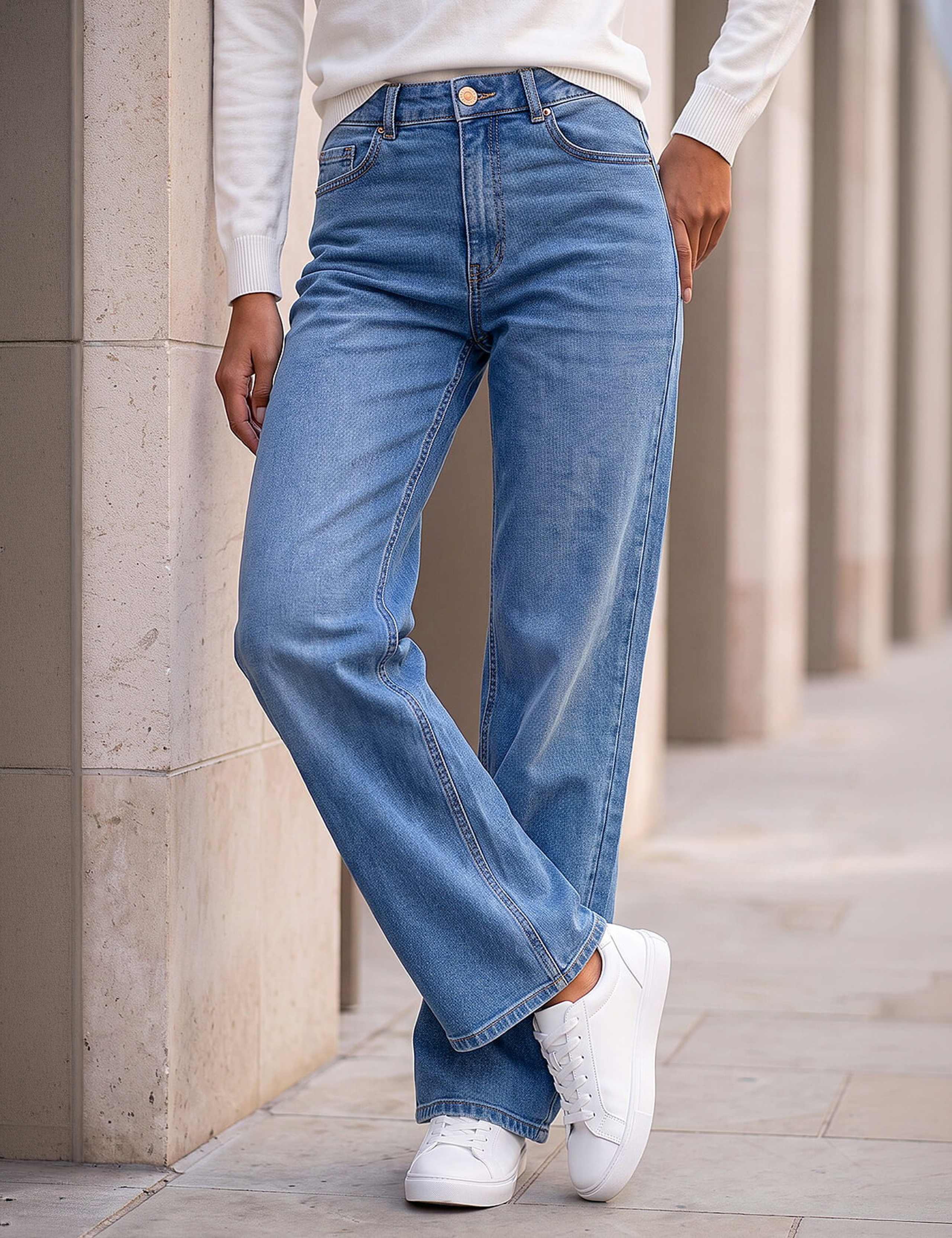 Petite Mid Rise Wide Leg Jeans