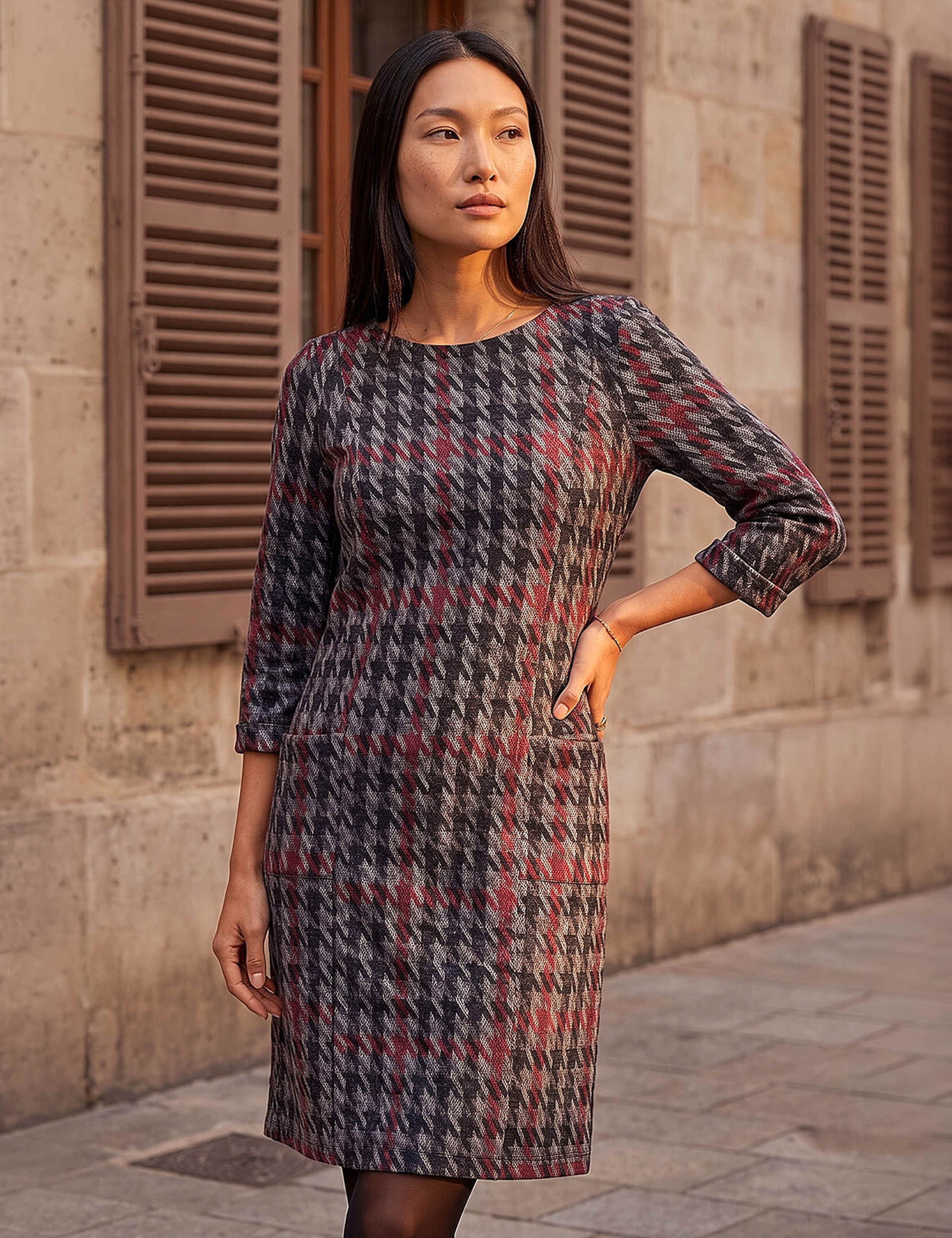 Houndstooth Knee Length Shift Dress