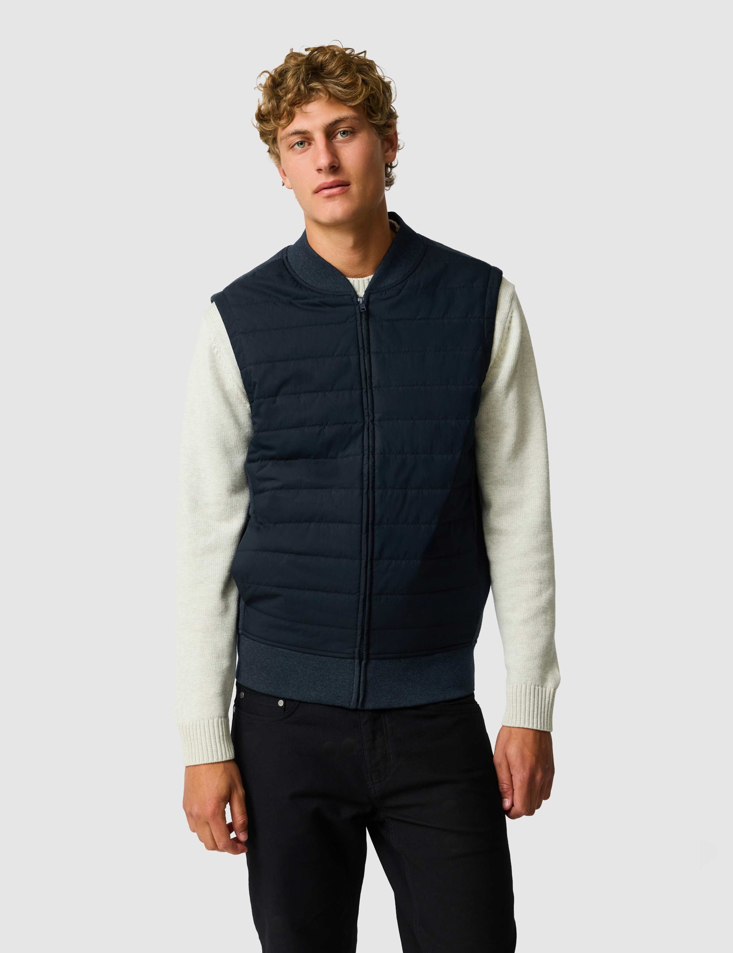Regular Fit Cotton Quilted Zip Up Vest