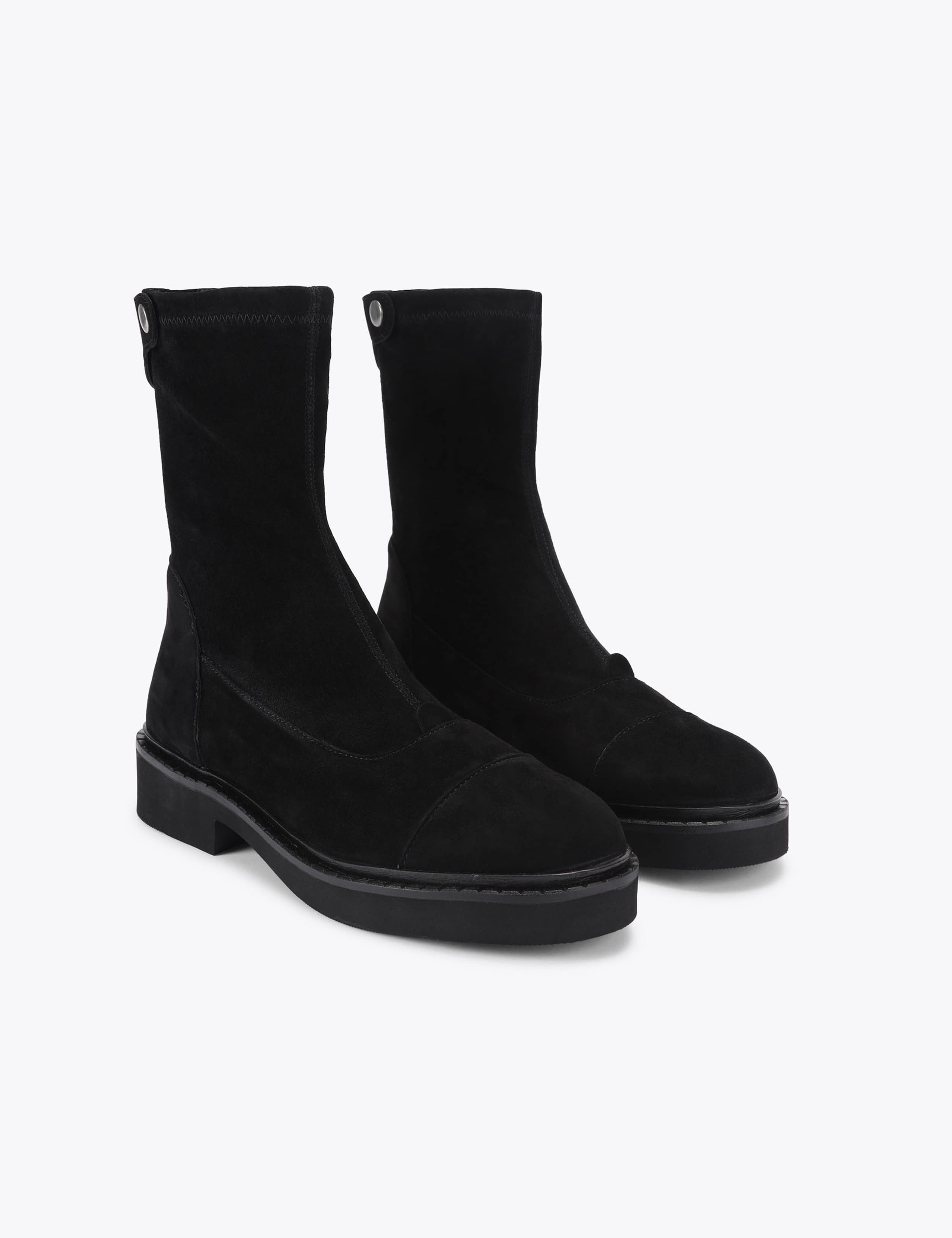 Suede Flat Round Toe Boots