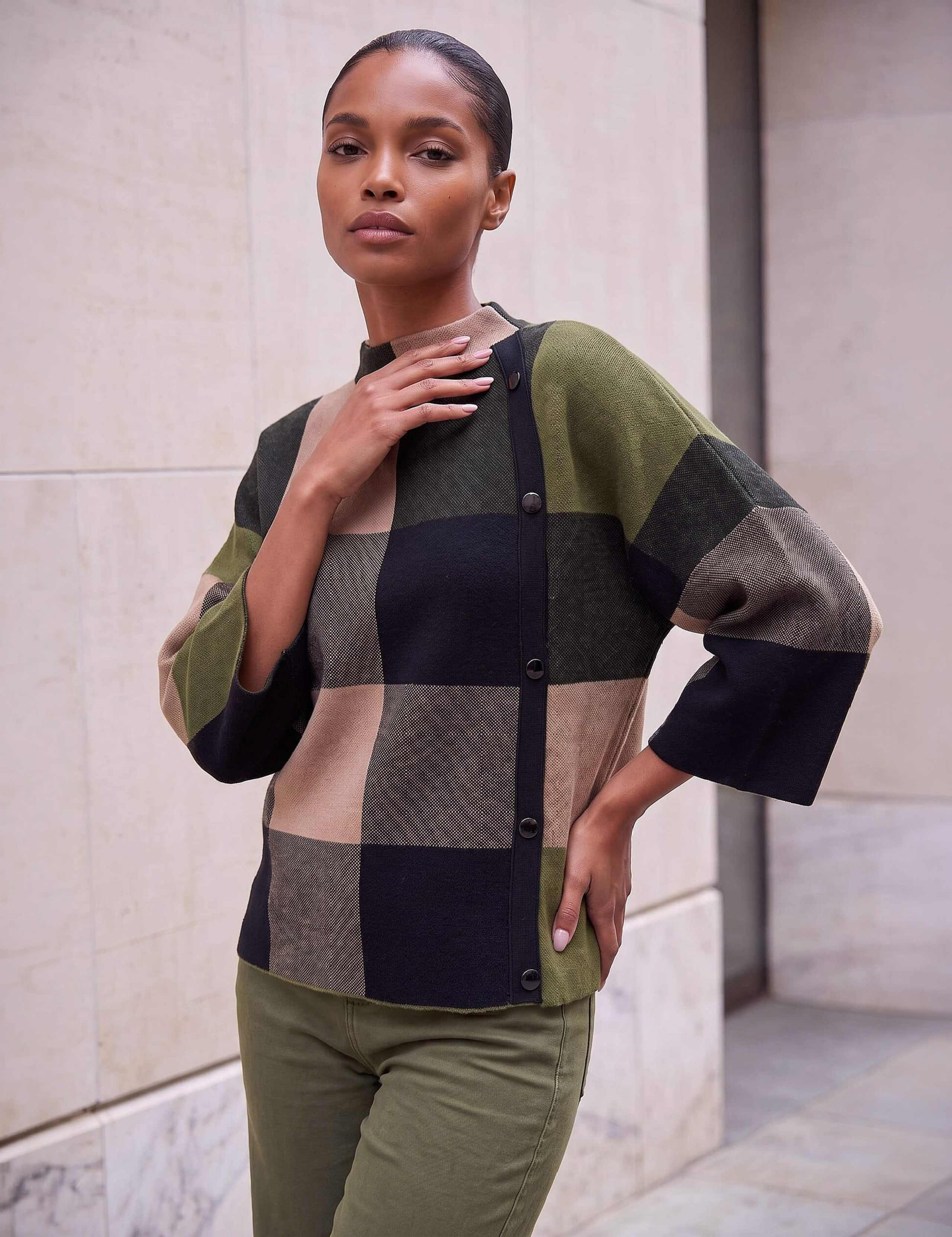 Checked Button Detail Knitted Cape