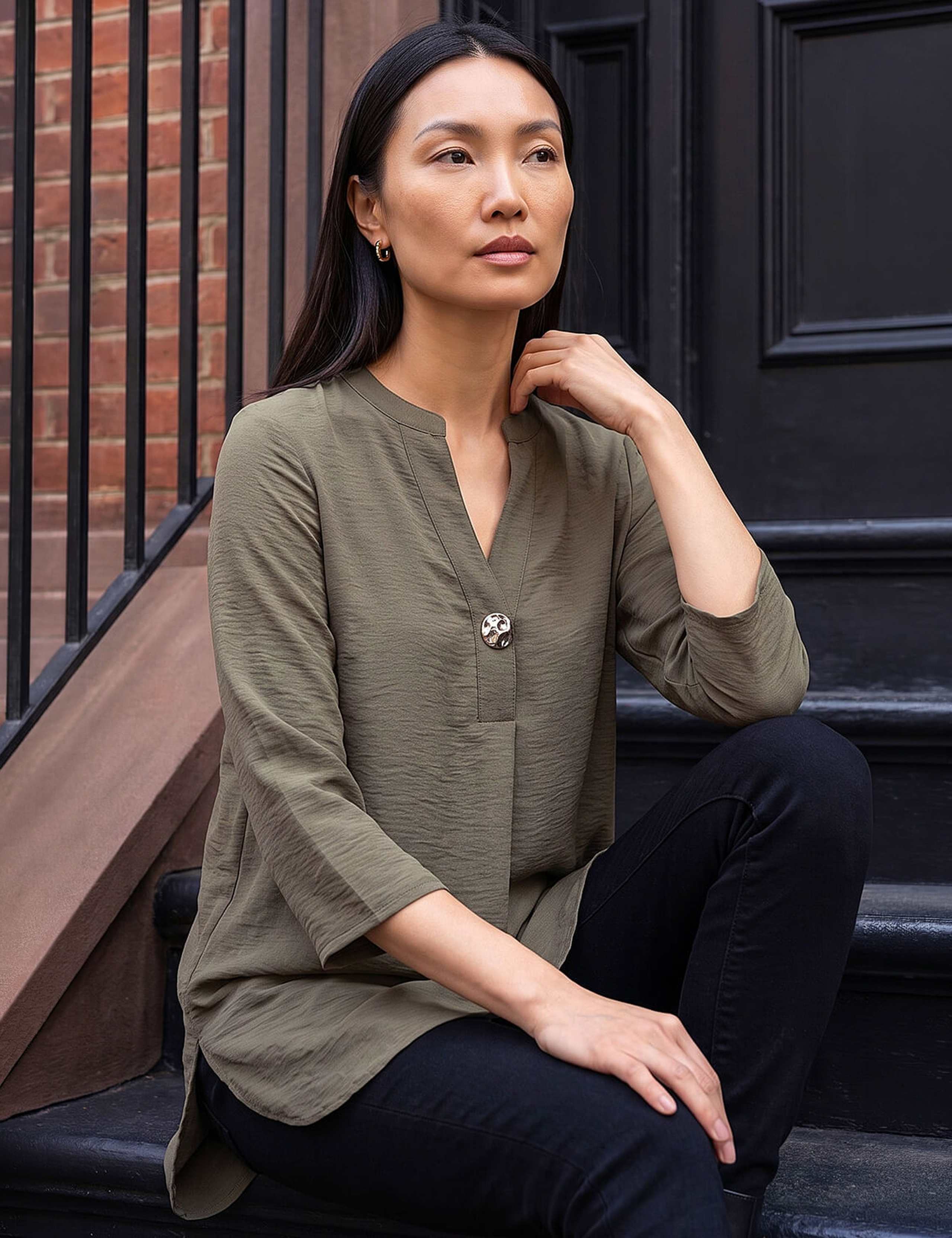 Button Detail Top