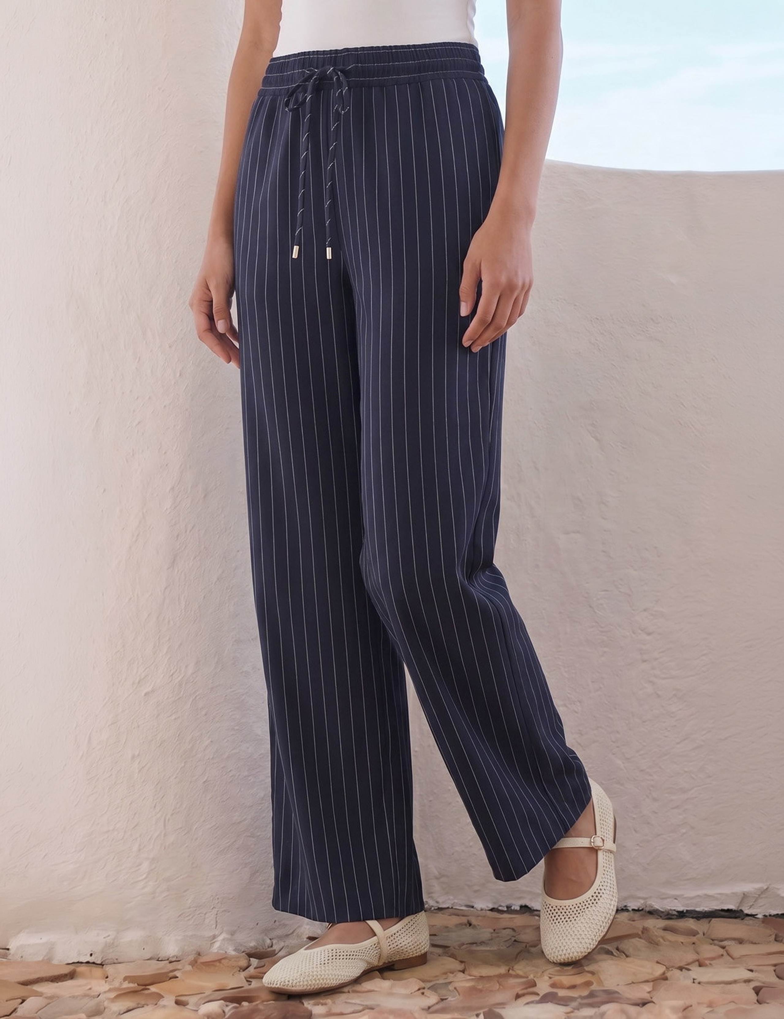 Petite Ponte Striped Drawstring Wide Leg Trousers